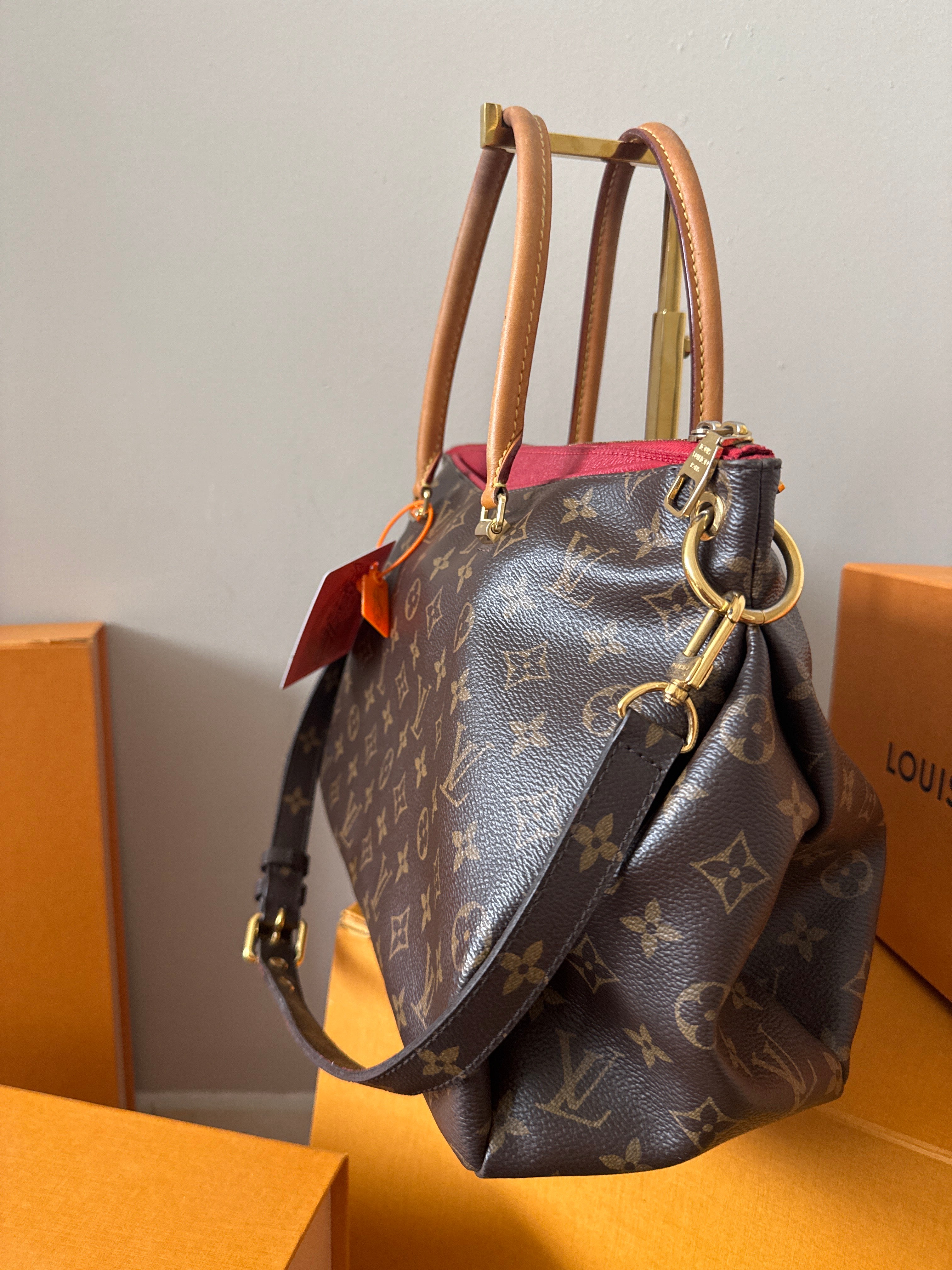 Louis Vuitton Pallas MM