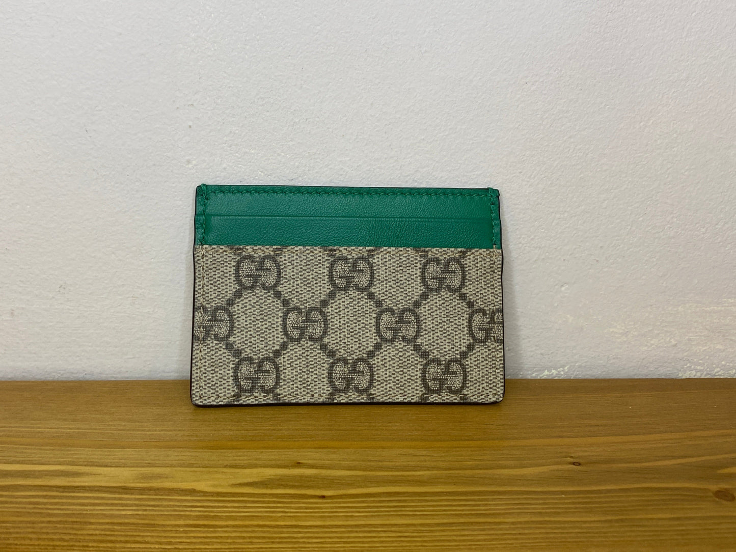 Portacarte Gucci in pelle monogram verde