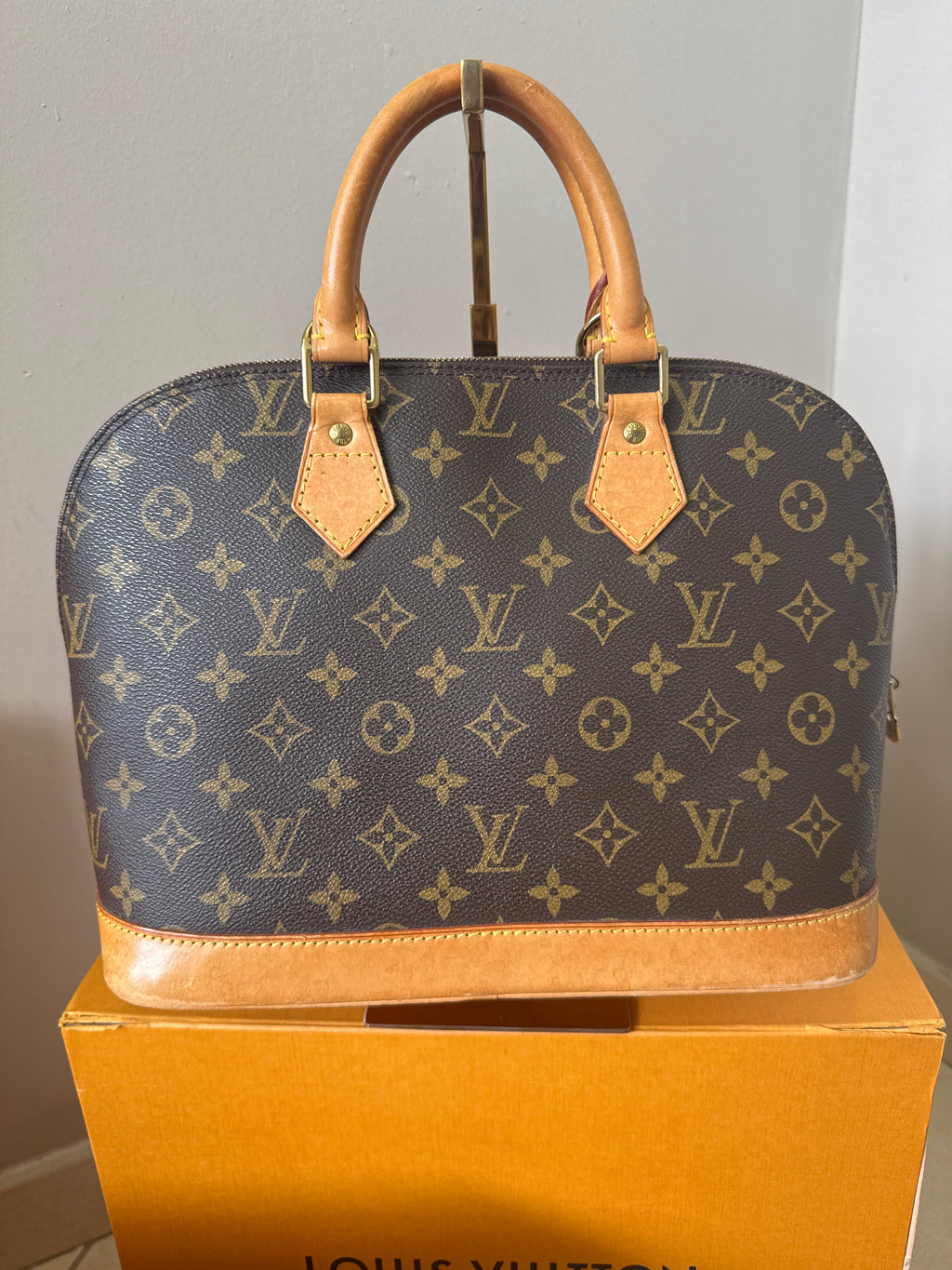 Louis Vuitton Alma
