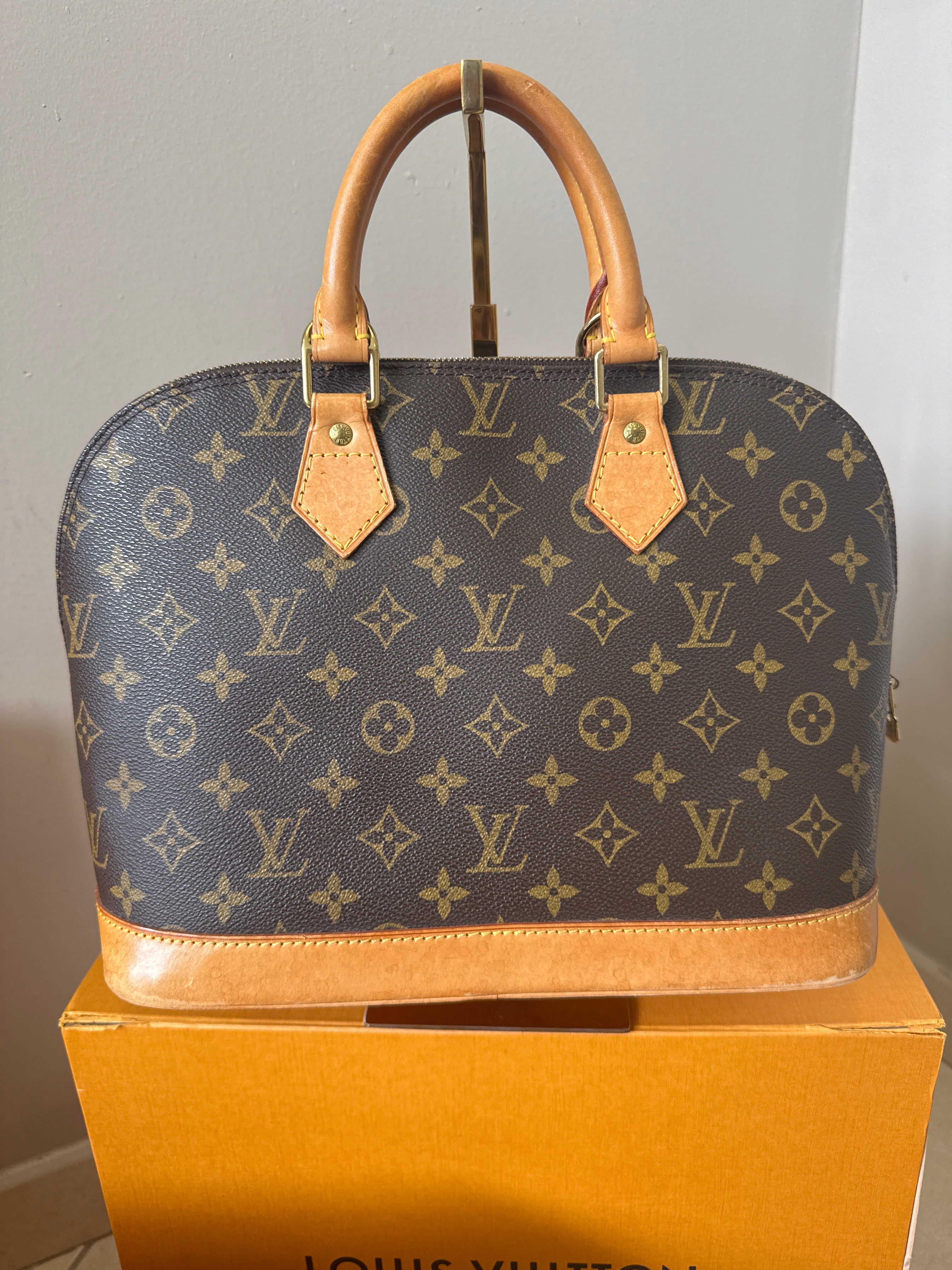 Louis Vuitton Alma