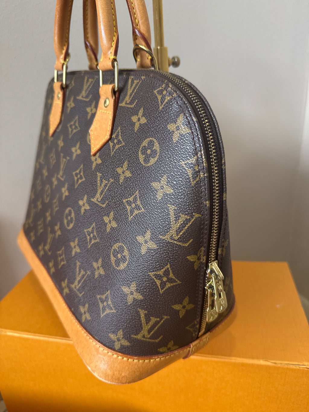 Louis Vuitton Alma