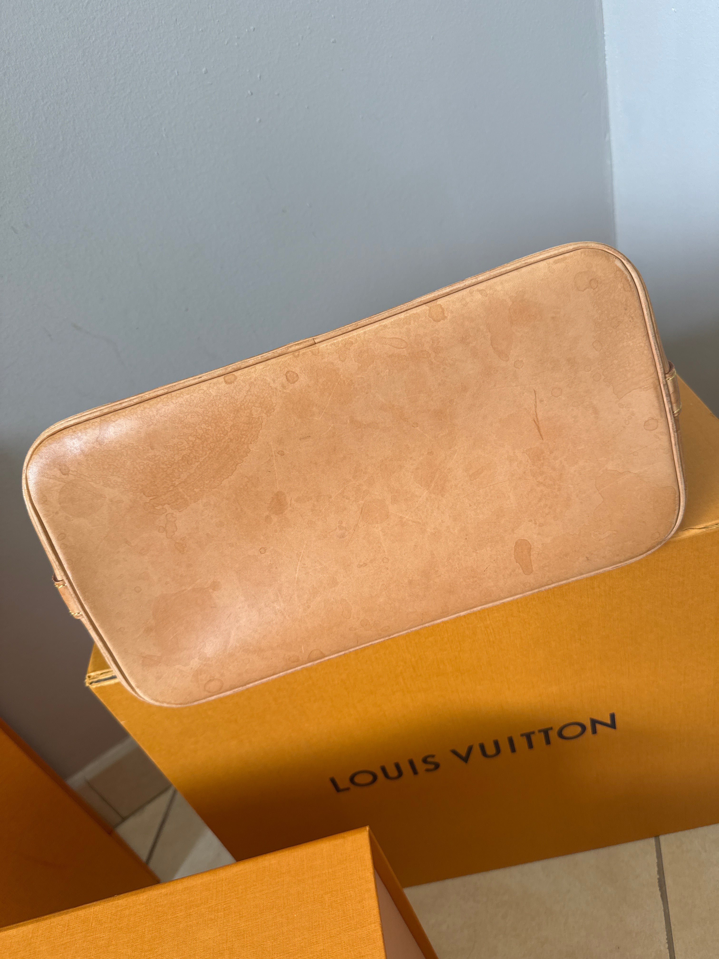 Louis Vuitton Alma