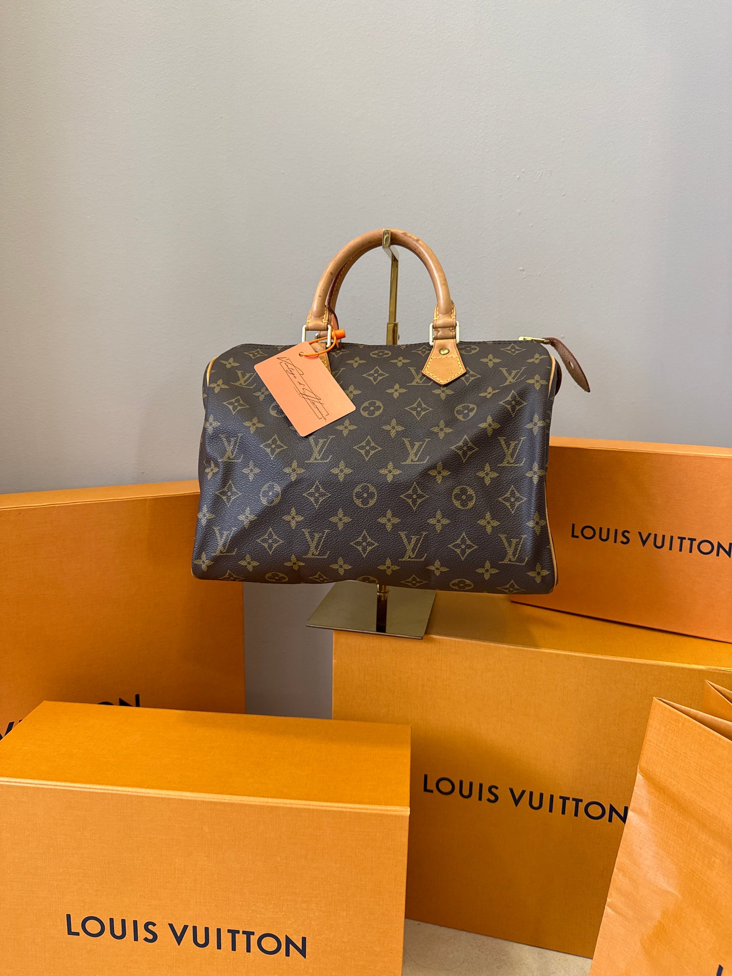 Louis Vuitton Speedy 30