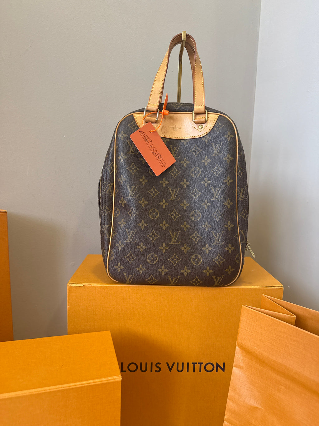 Louis Vuitton Excursion