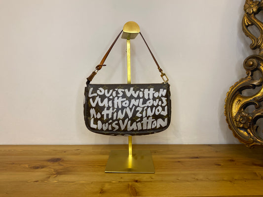 Pochette Louis Vuitton graffiti Stephen Sprouse