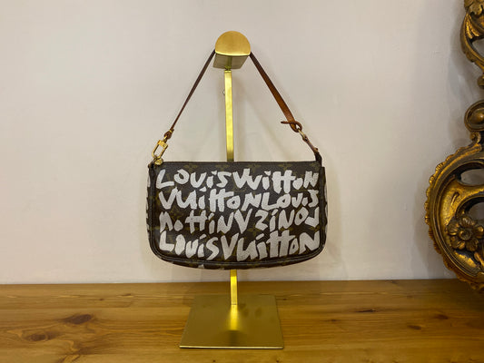 Pochette Louis Vuitton graffiti Stephen Sprouse
