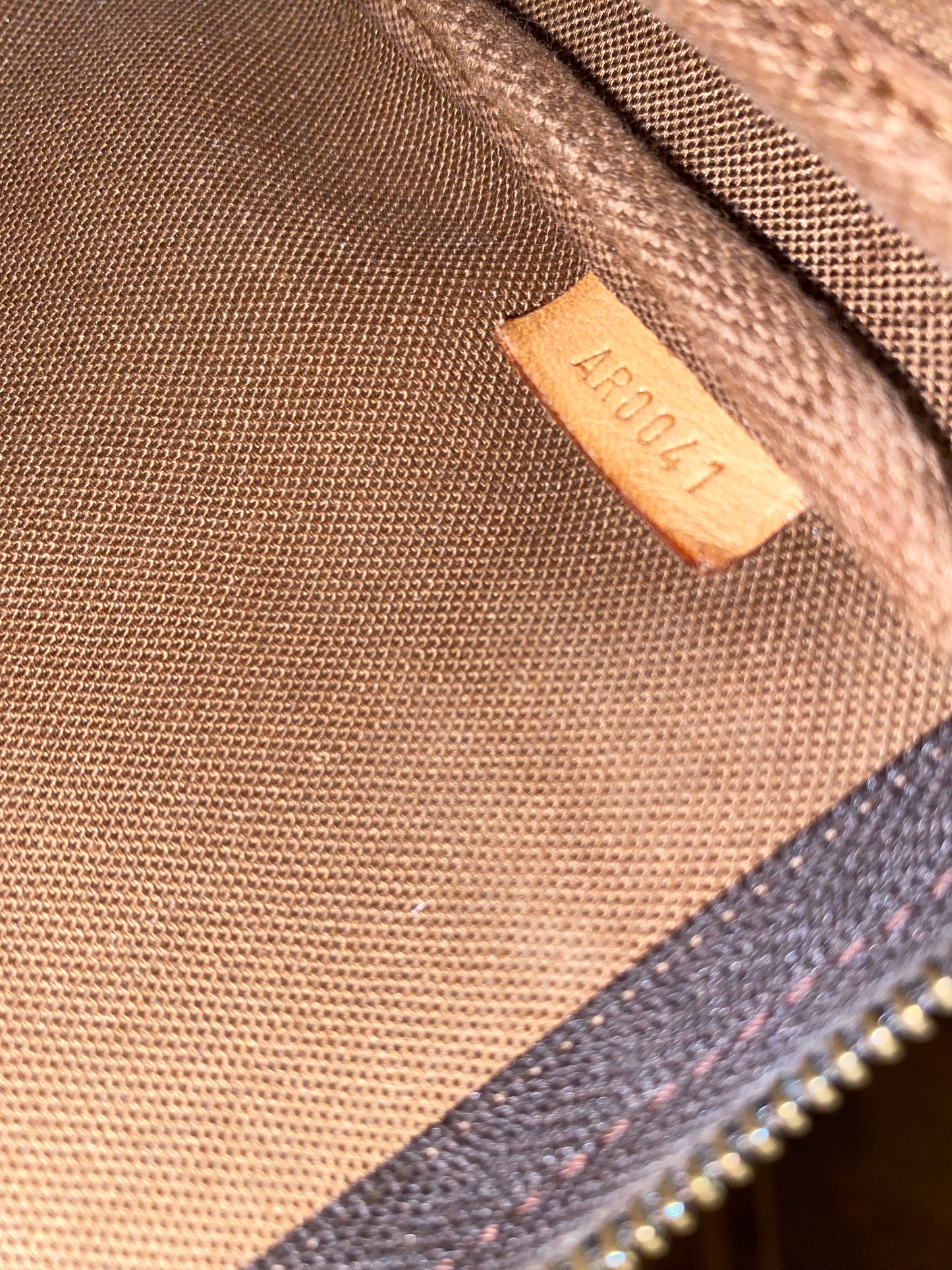 Pochette Louis Vuitton graffiti Stephen Sprouse