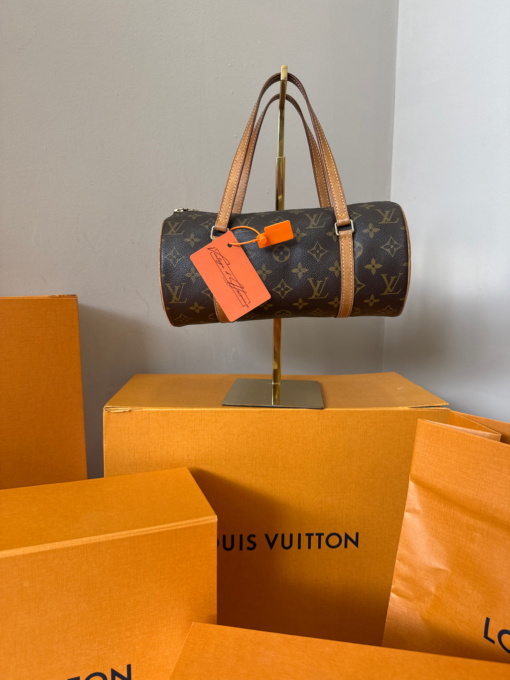 Louis Vuitton Papillon 26
