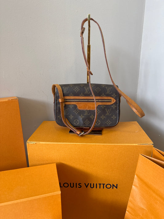Louis Vuitton Saint German 24