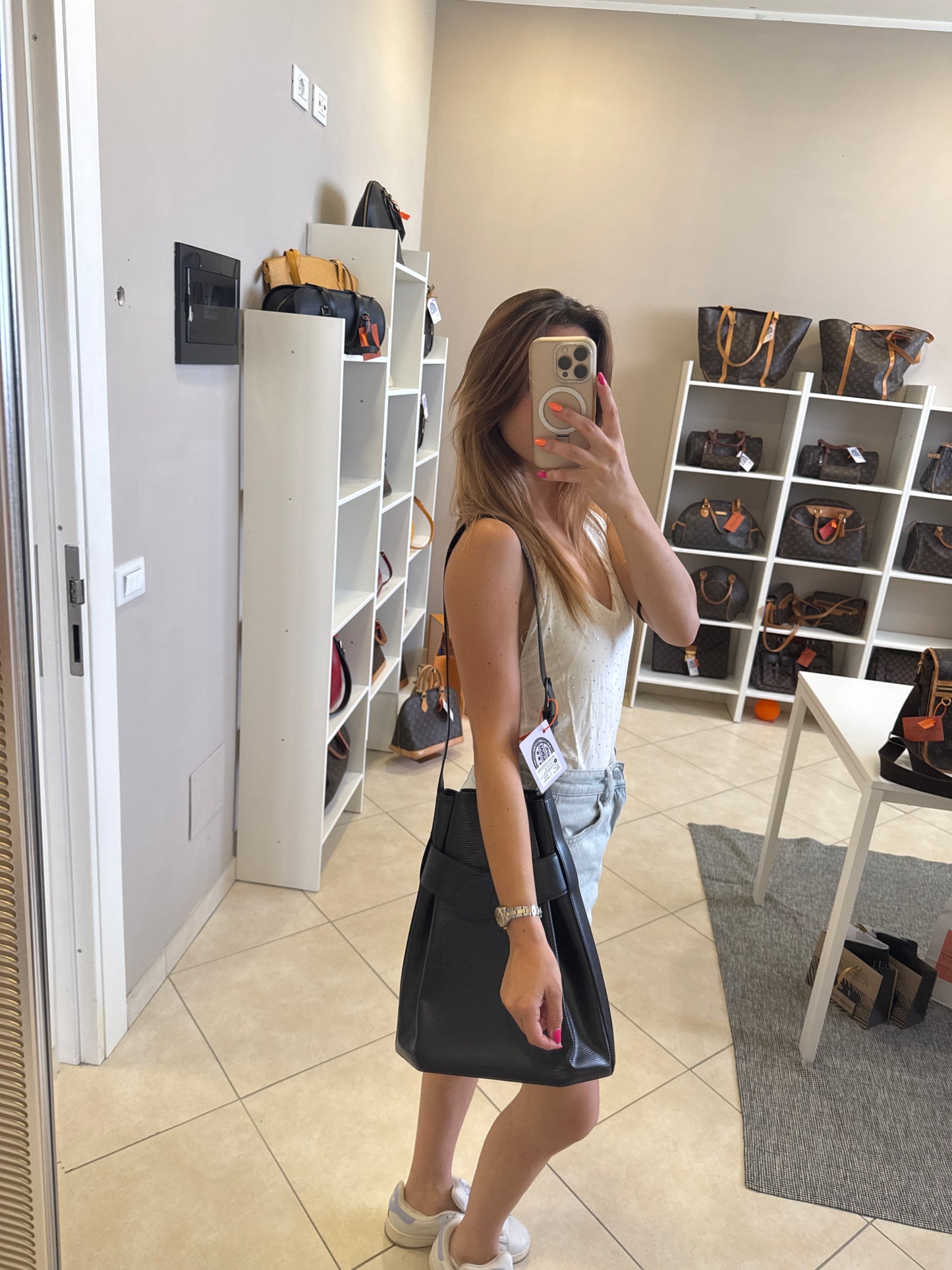Louis Vuitton Sac Epi Depaule