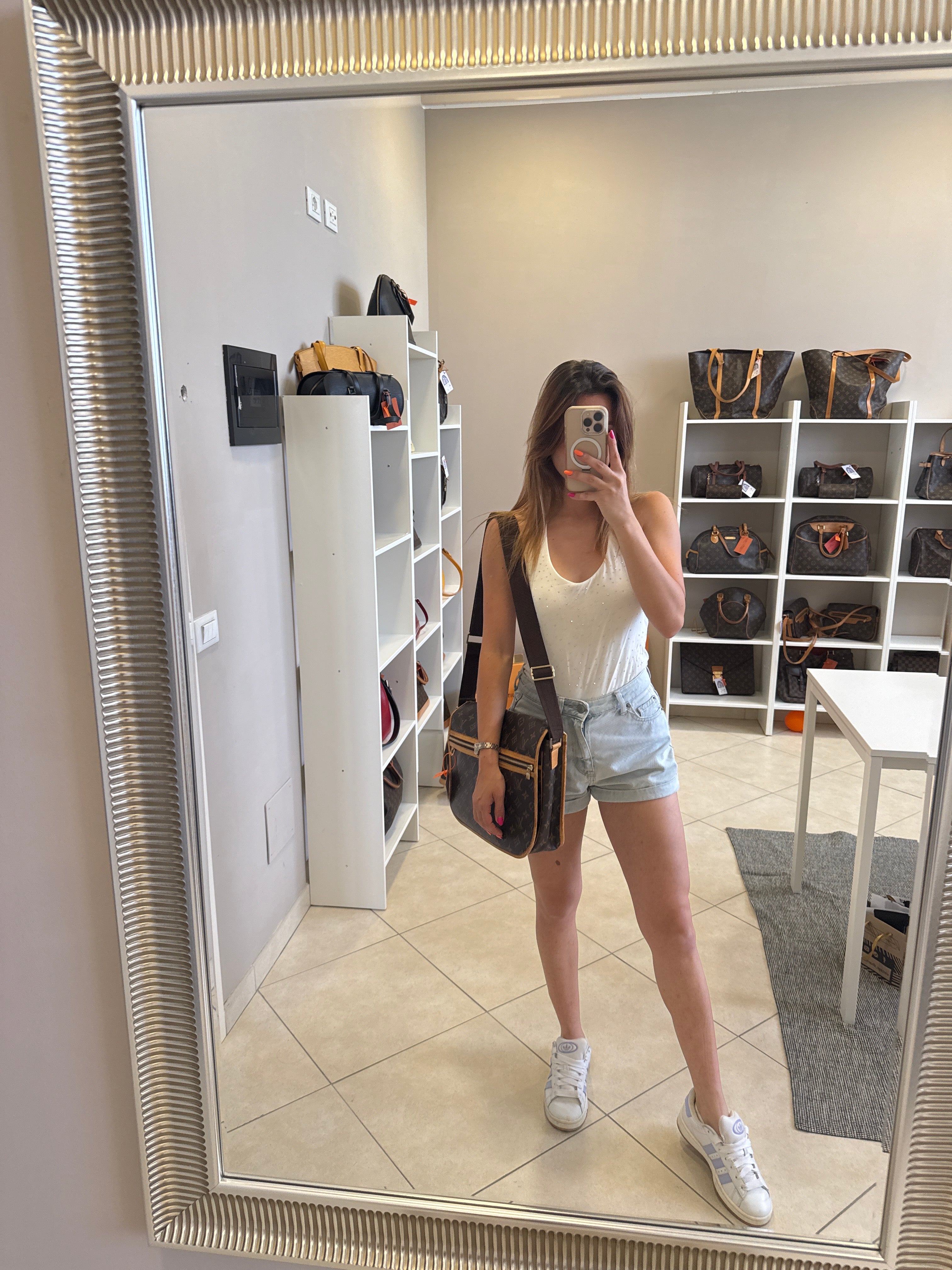 Louis Vuitton Messenger GM