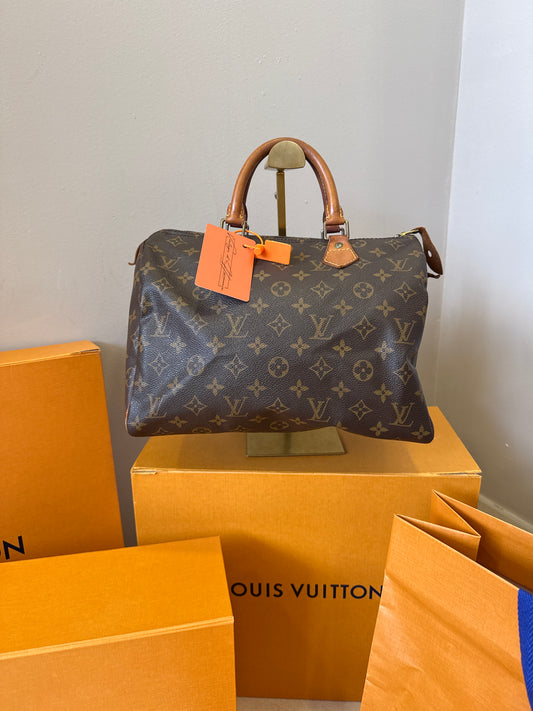 Louis Vuitton Speedy 30