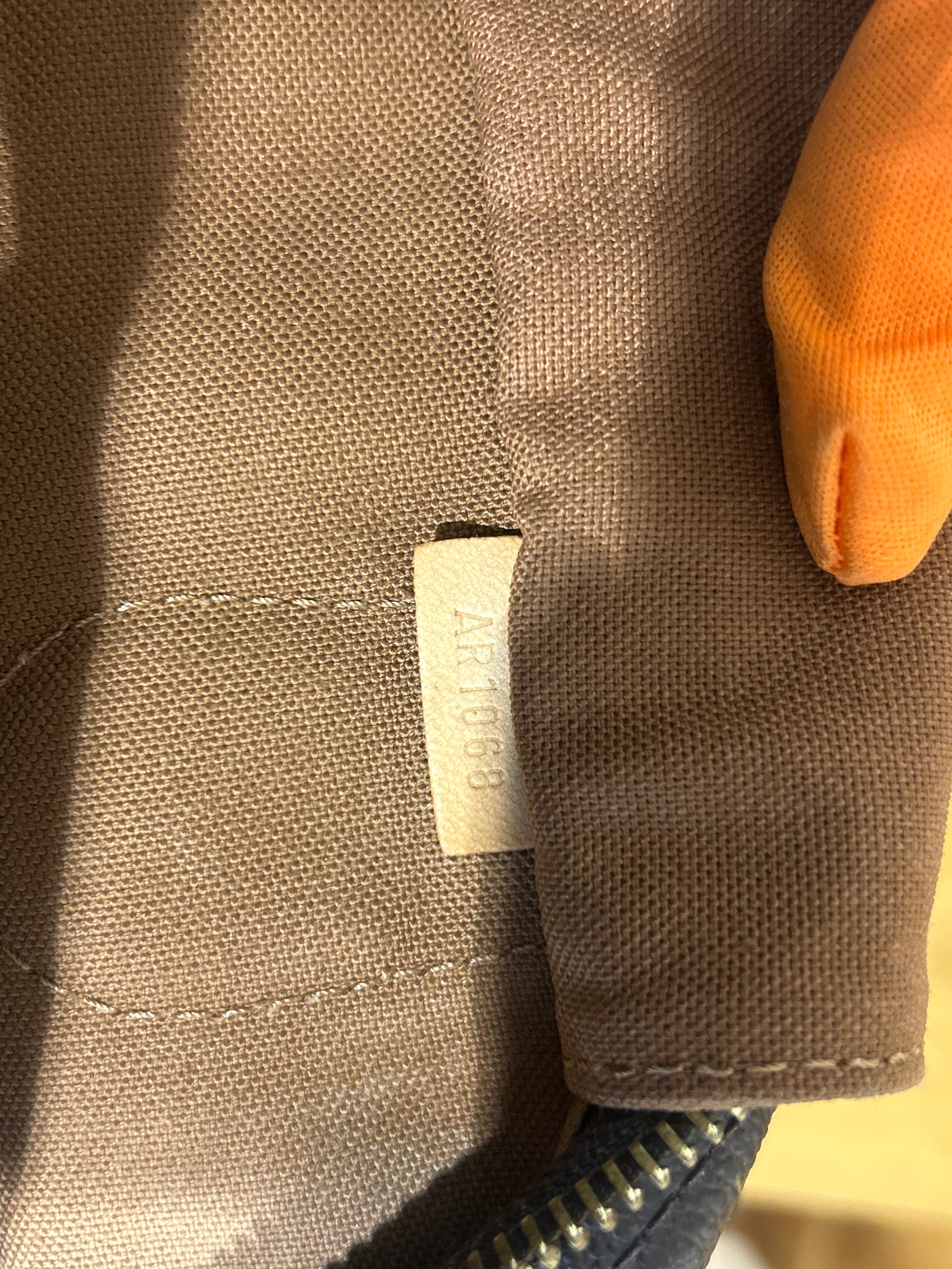 Louis Vuitton Montorgueil