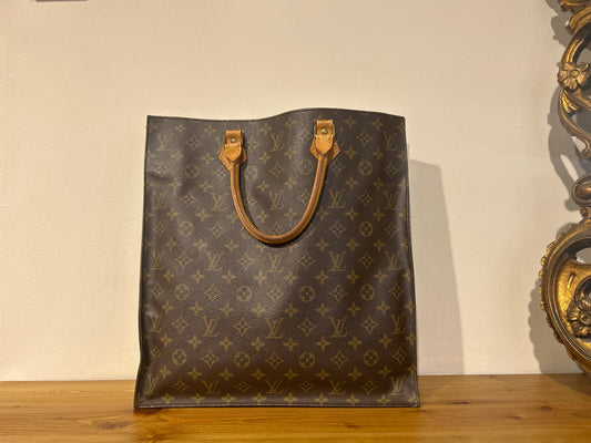 Louis Vuitton Sac Plat