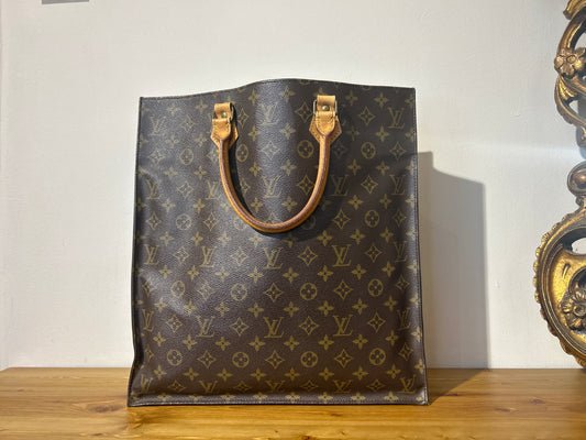 Louis Vuitton Sac Plat