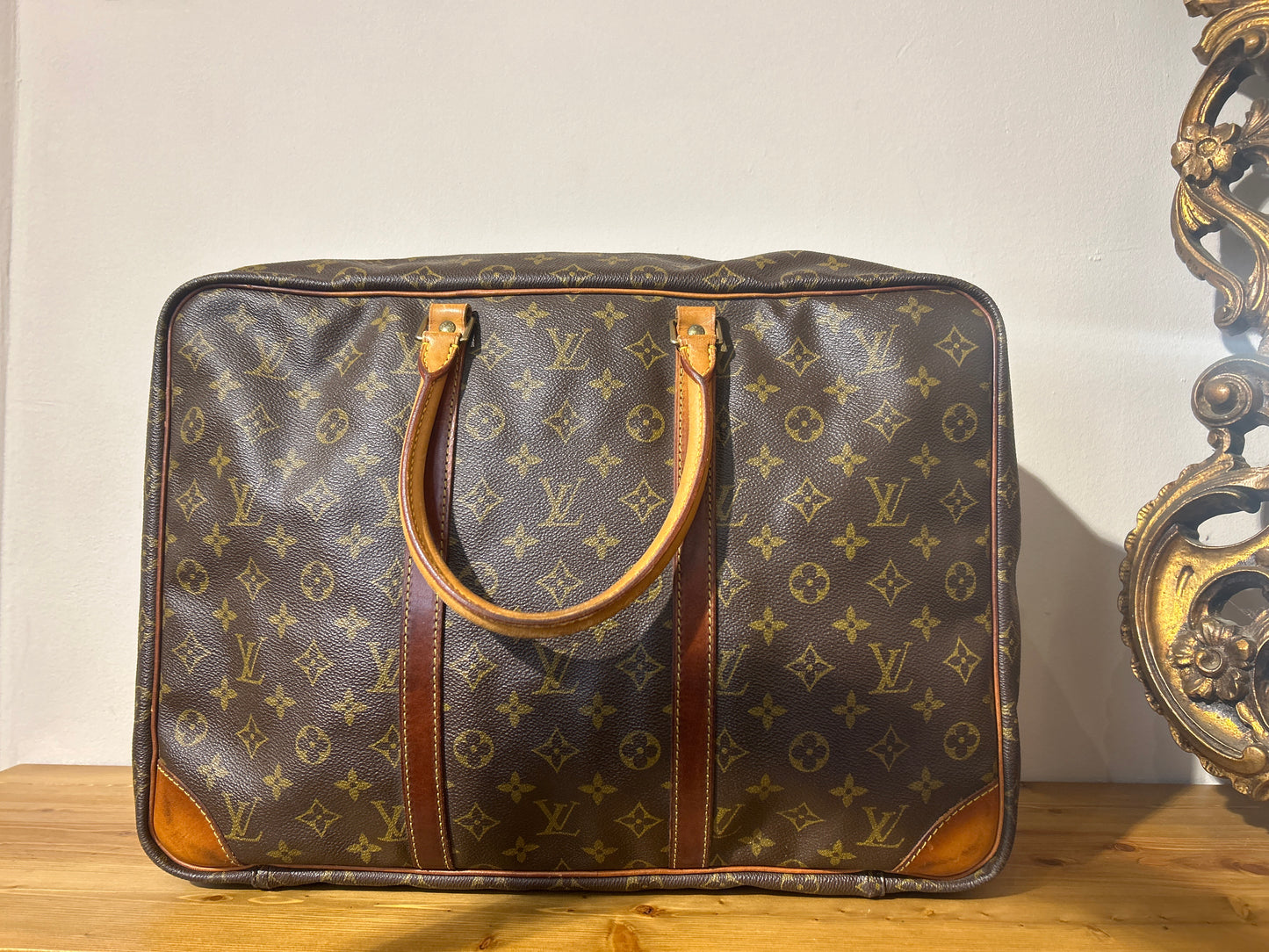Louis Vuitton Sirius