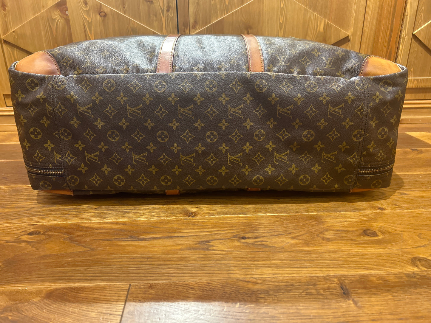 Louis Vuitton Sirius 60