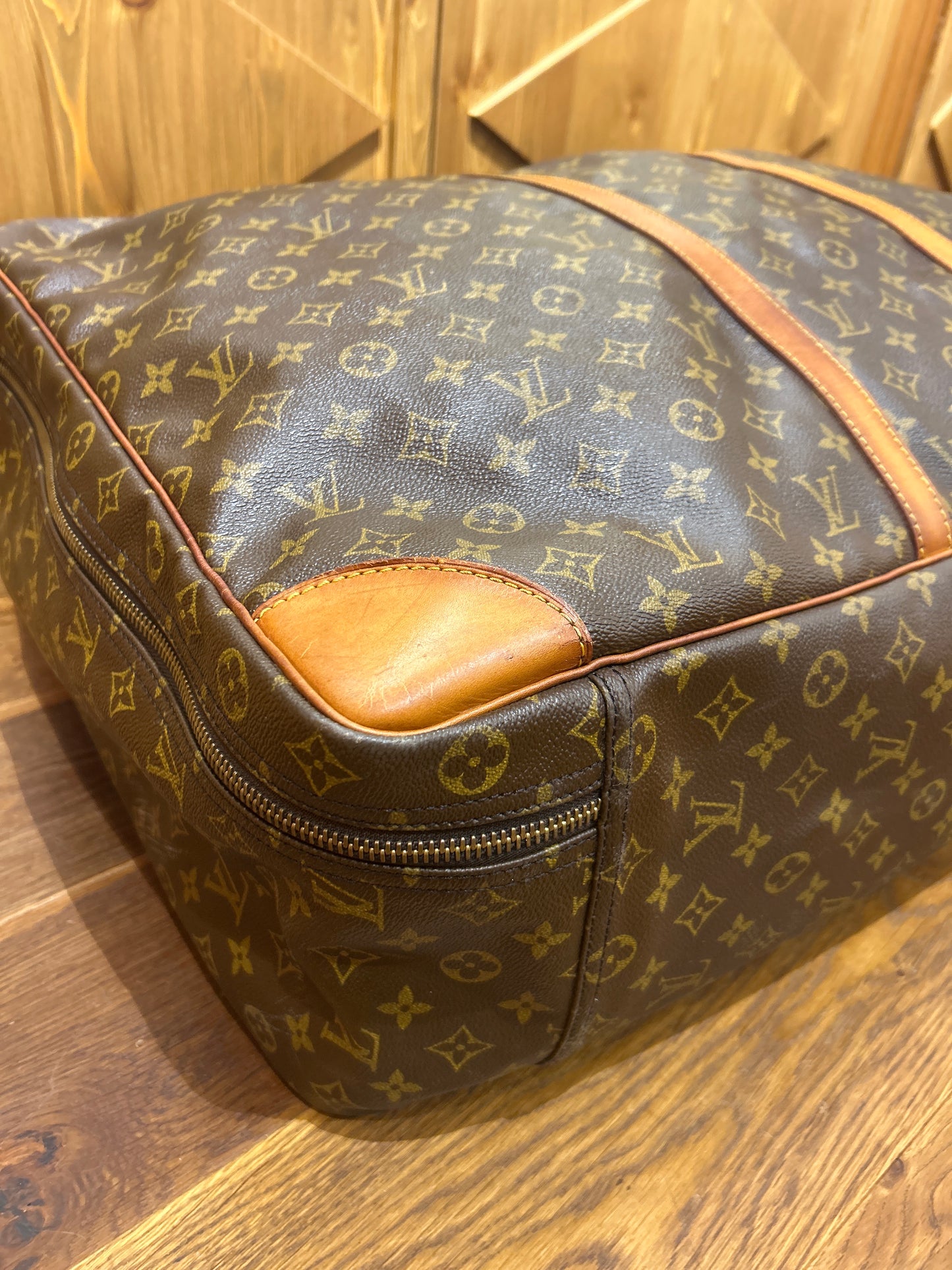 Louis Vuitton Sirius 60