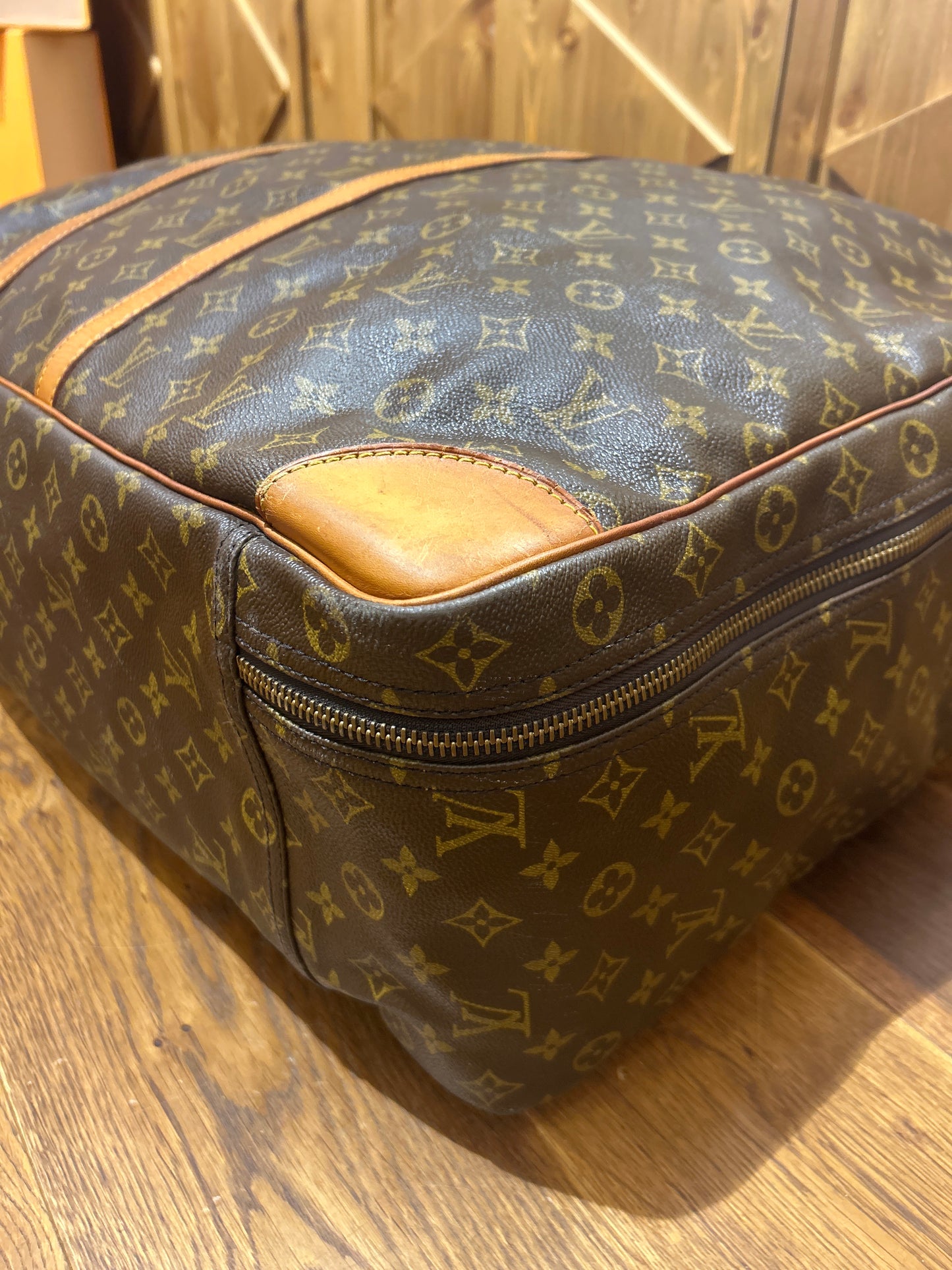 Louis Vuitton Sirius 60