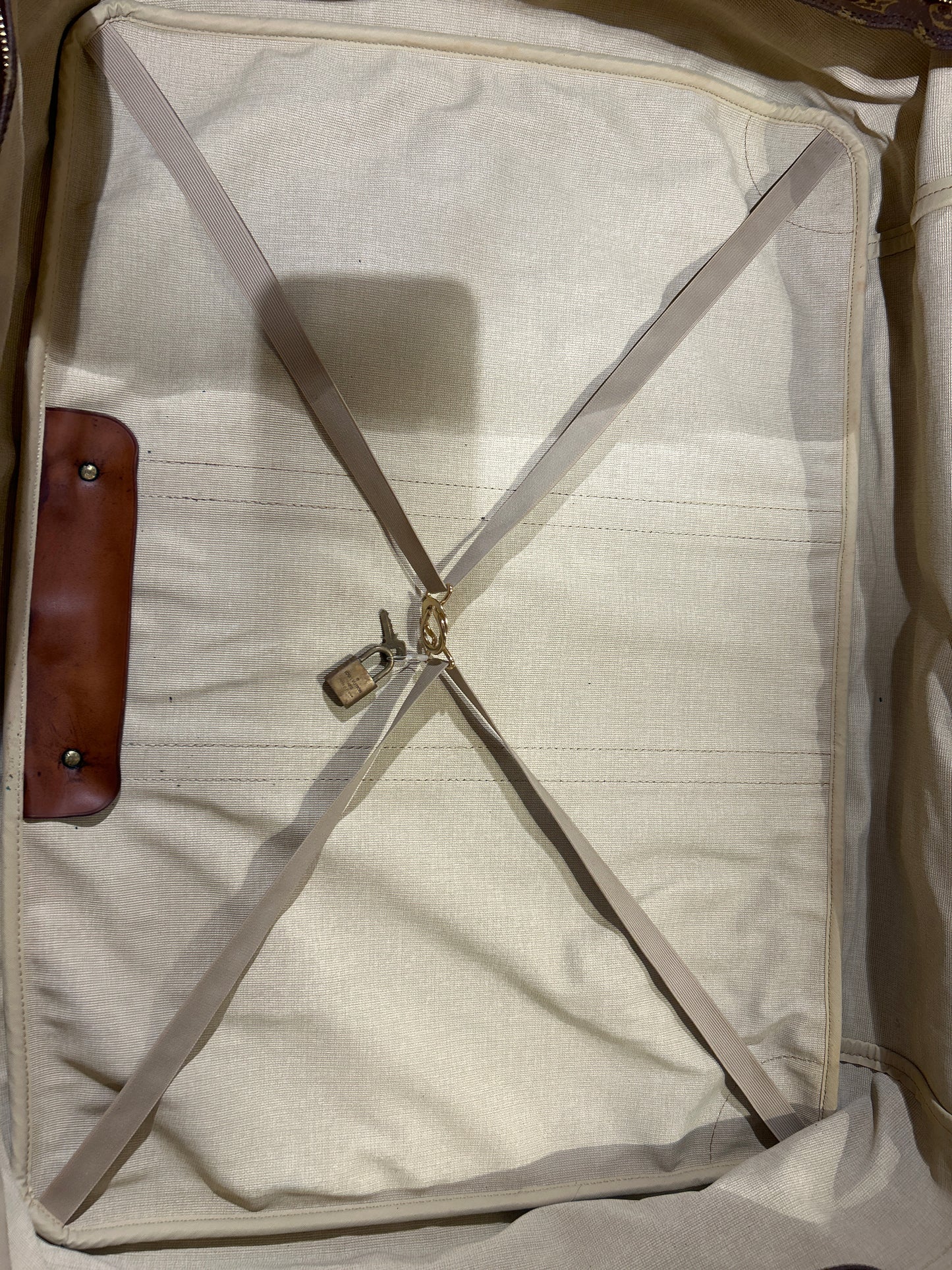 Louis Vuitton Sirius 60