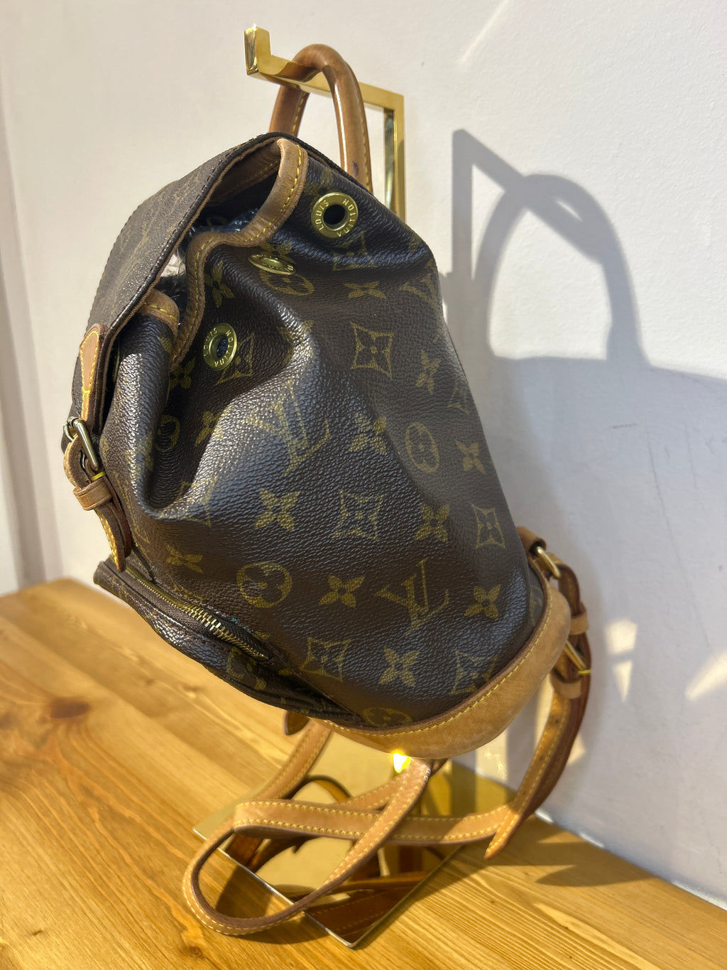 Louis Vuitton Montsouris PM
