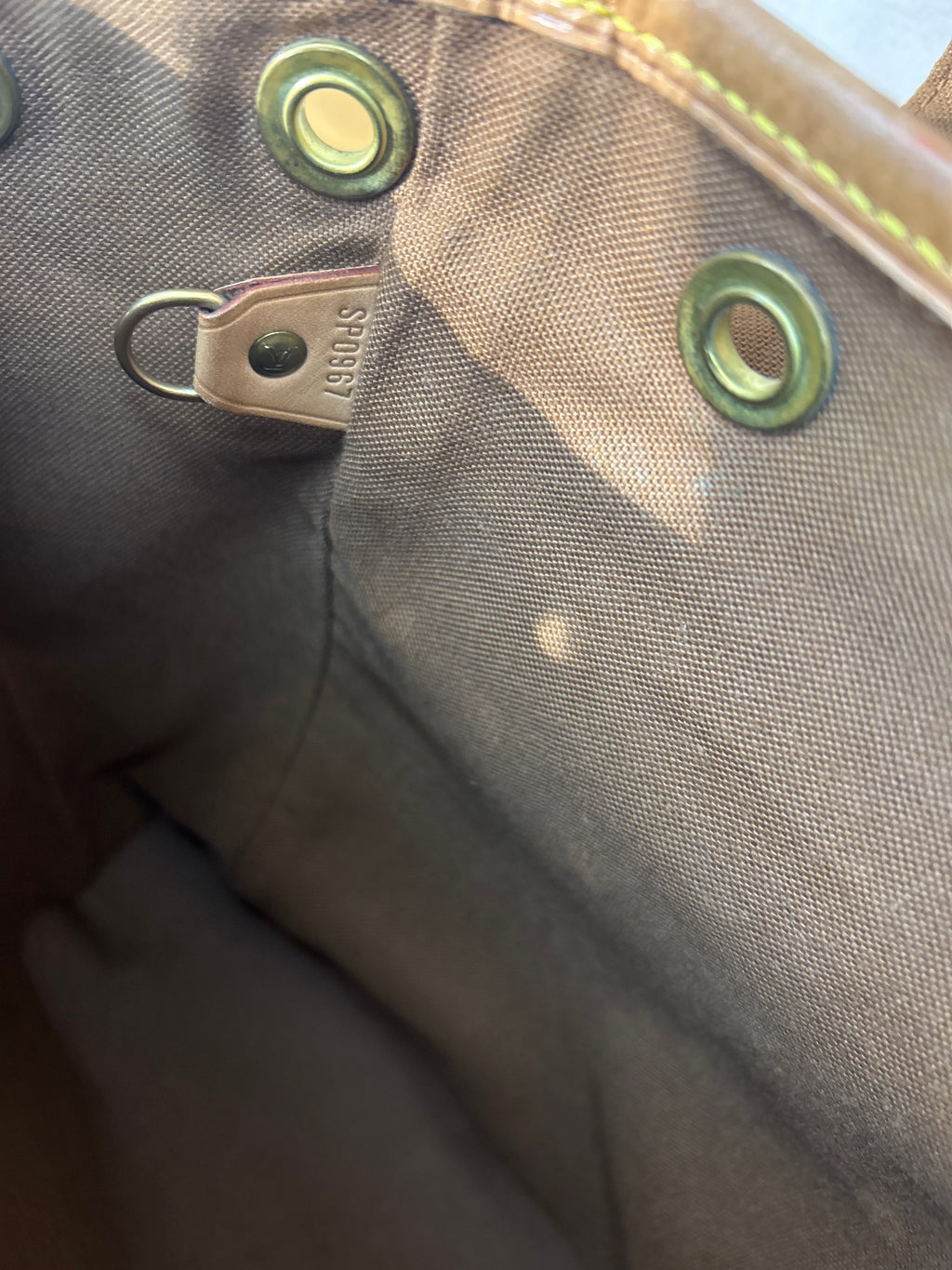 Louis Vuitton Montsouris PM