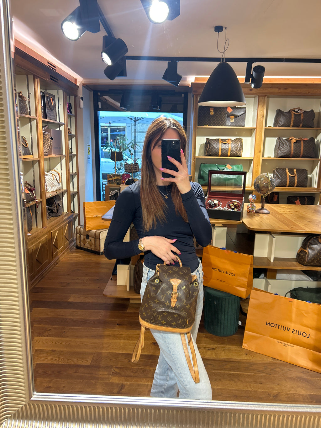 Louis Vuitton Montsouris PM