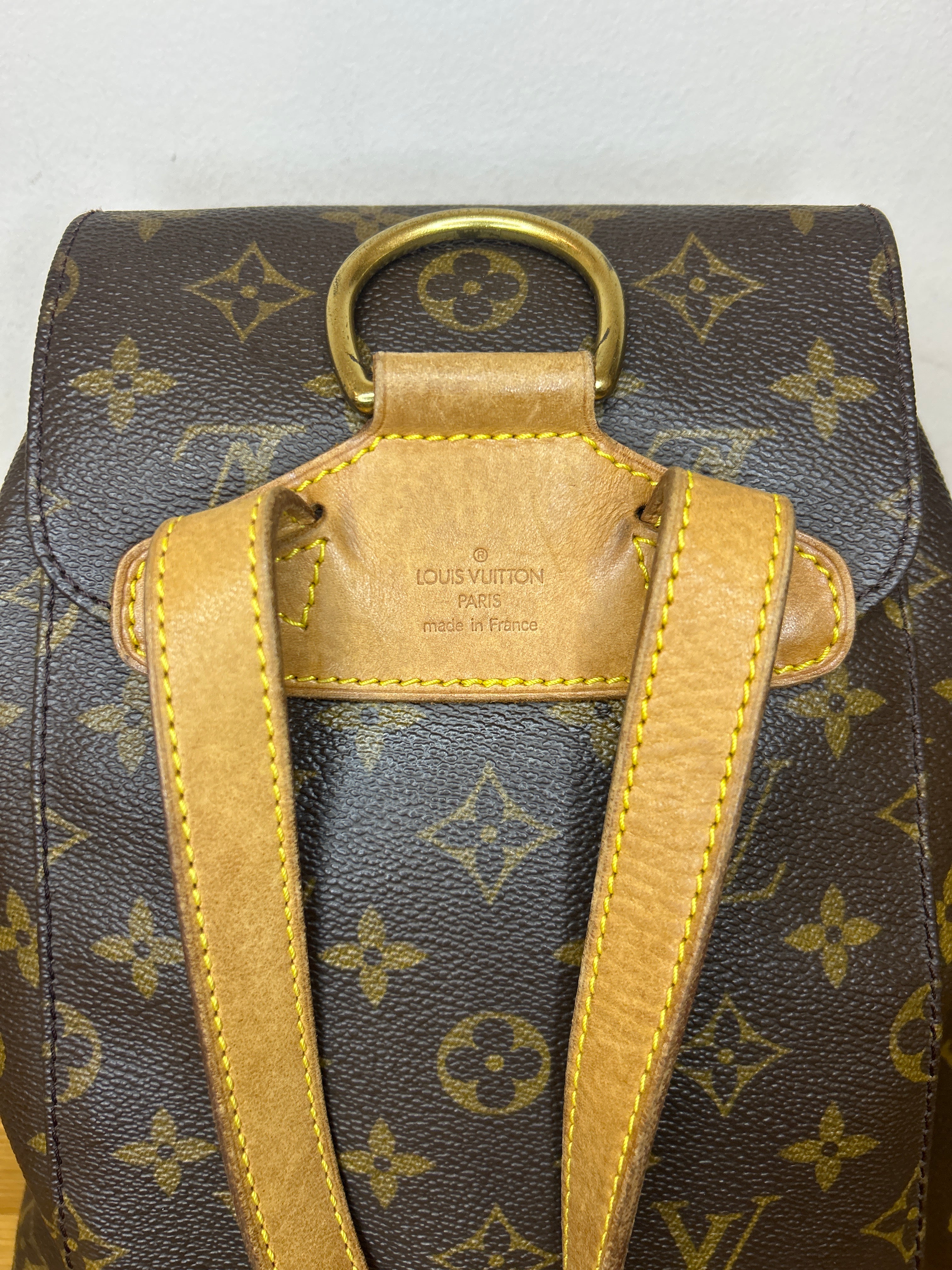 Louis Vuitton Montsouris MM