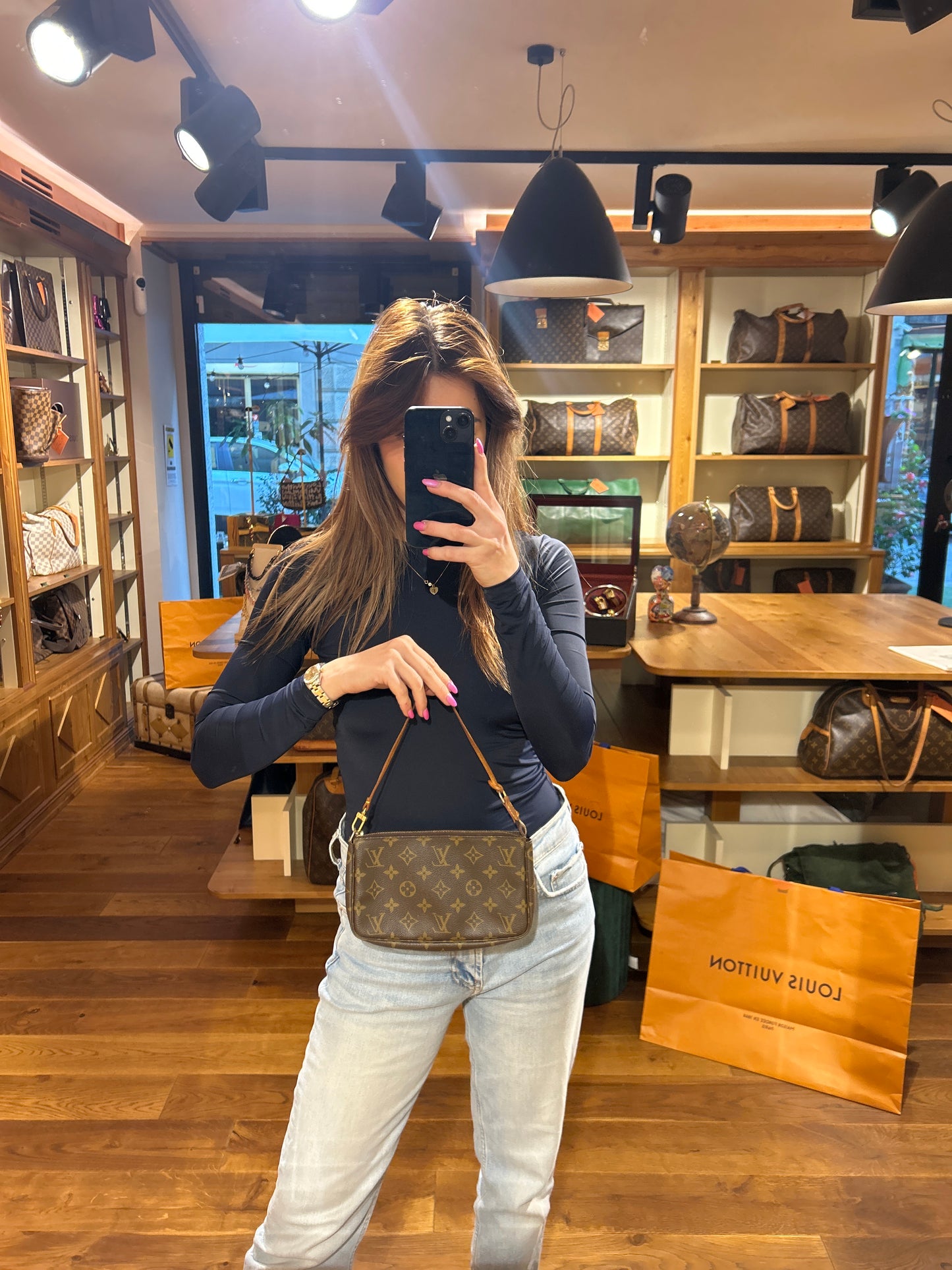 Louis Vuitton Pochette Monogram