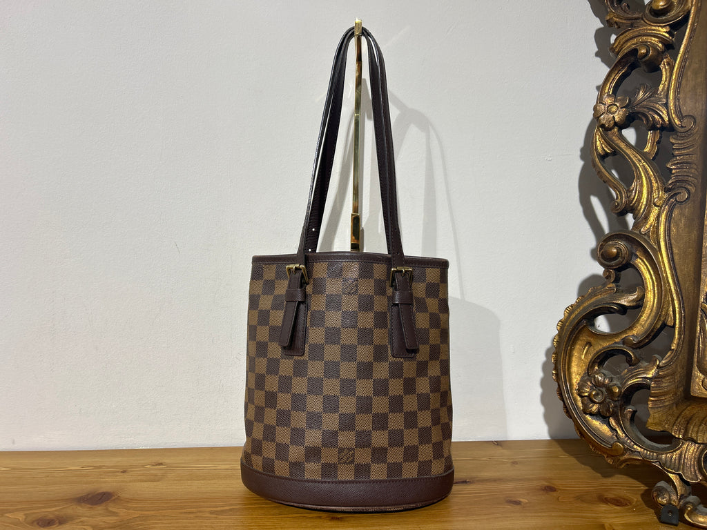 Louis Vuitton Marais