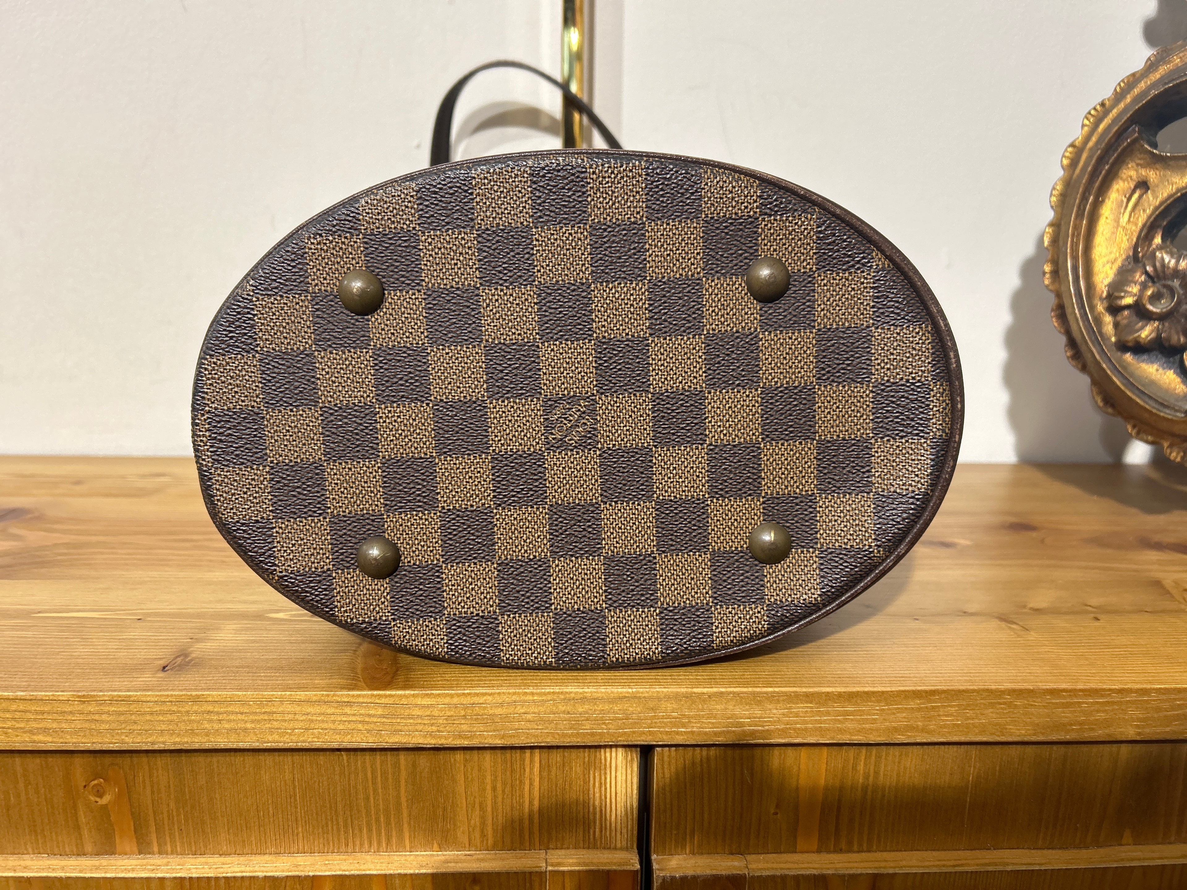 Louis Vuitton Marais