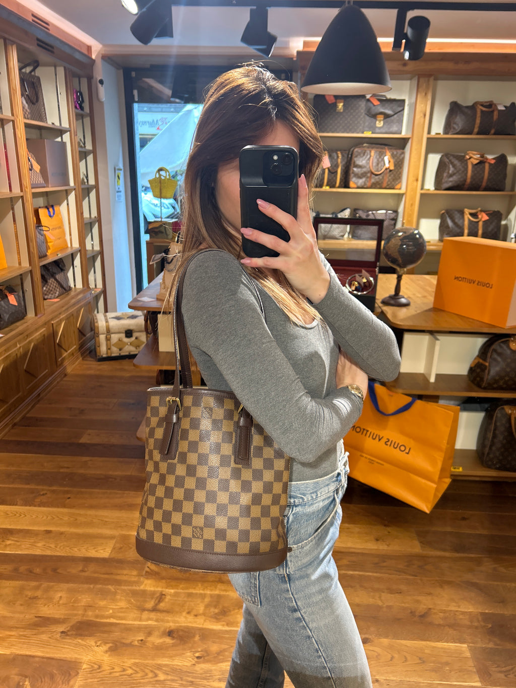 Louis Vuitton Marais