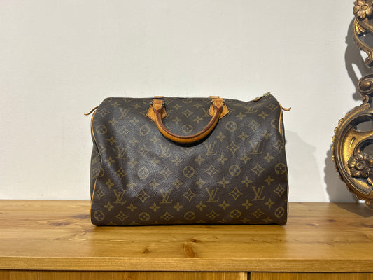 Louis Vuitton Speedy 35