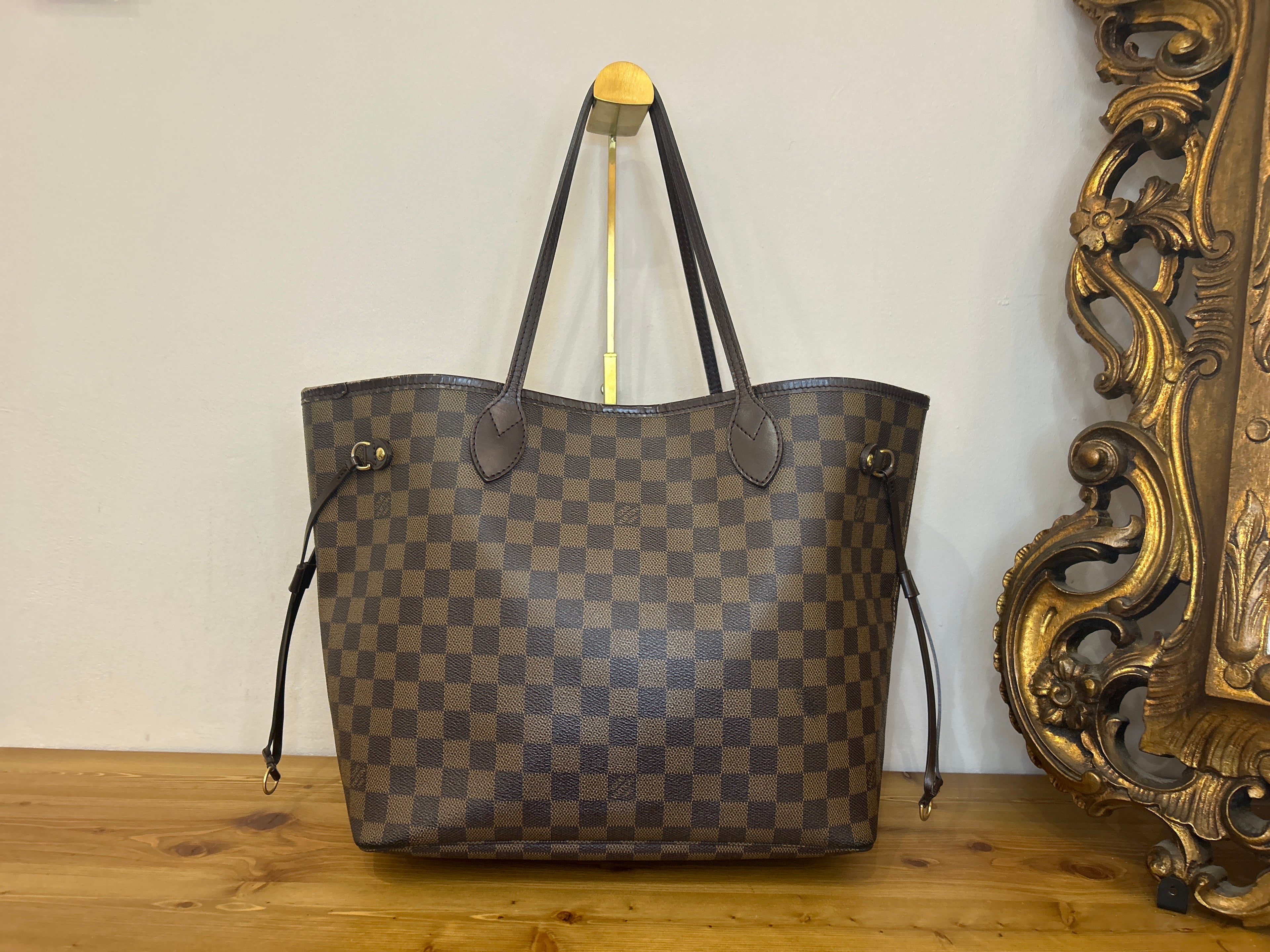 Louis Vuitton Neverfull Damier MM