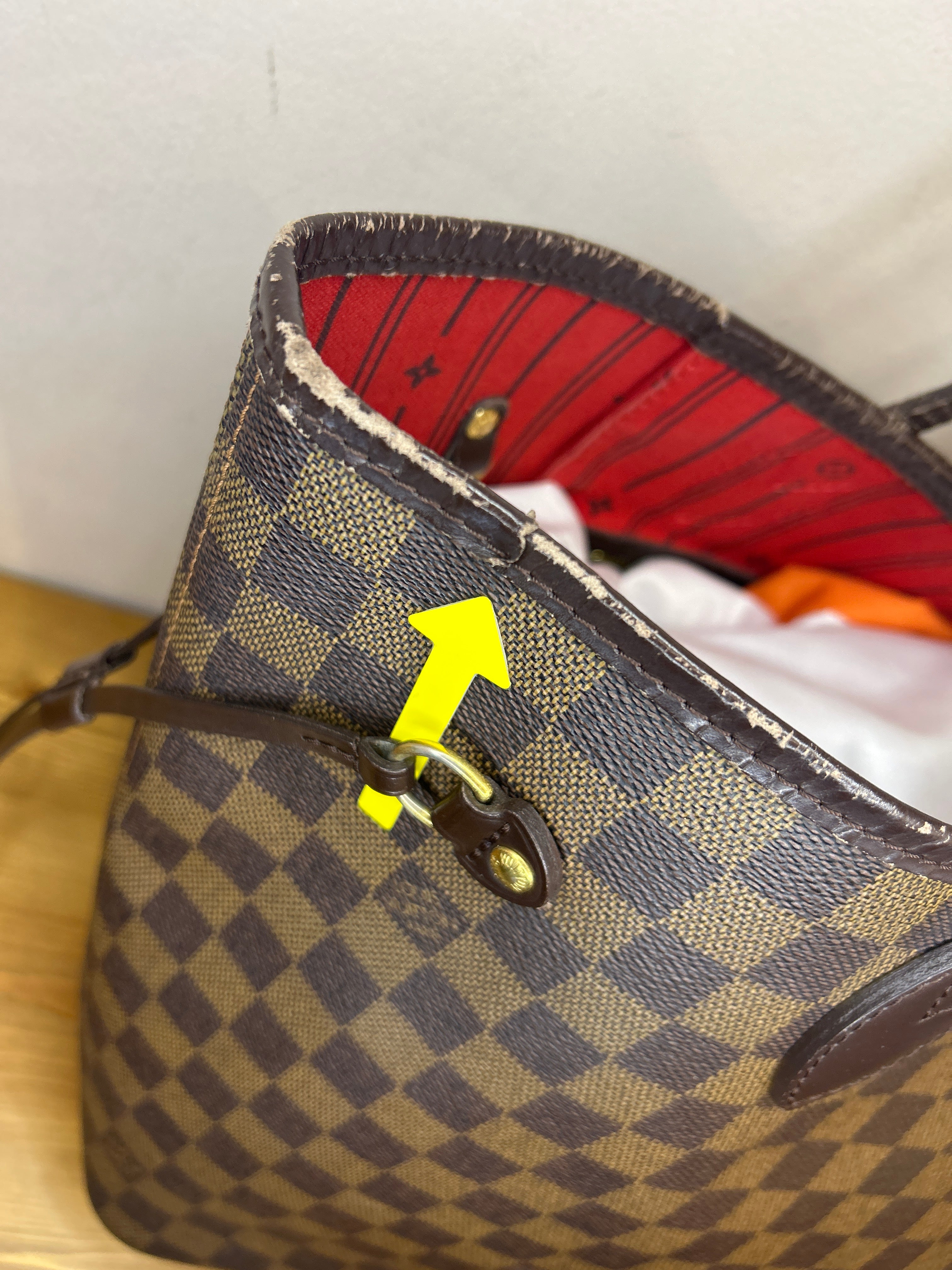 Louis Vuitton Neverfull Damier MM