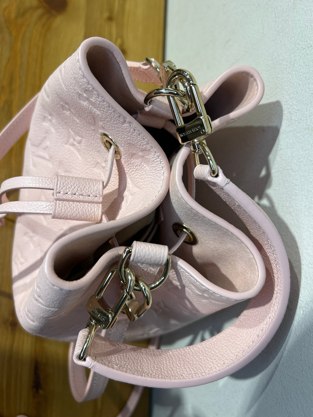 Louis Vuitton Neo Noè BB