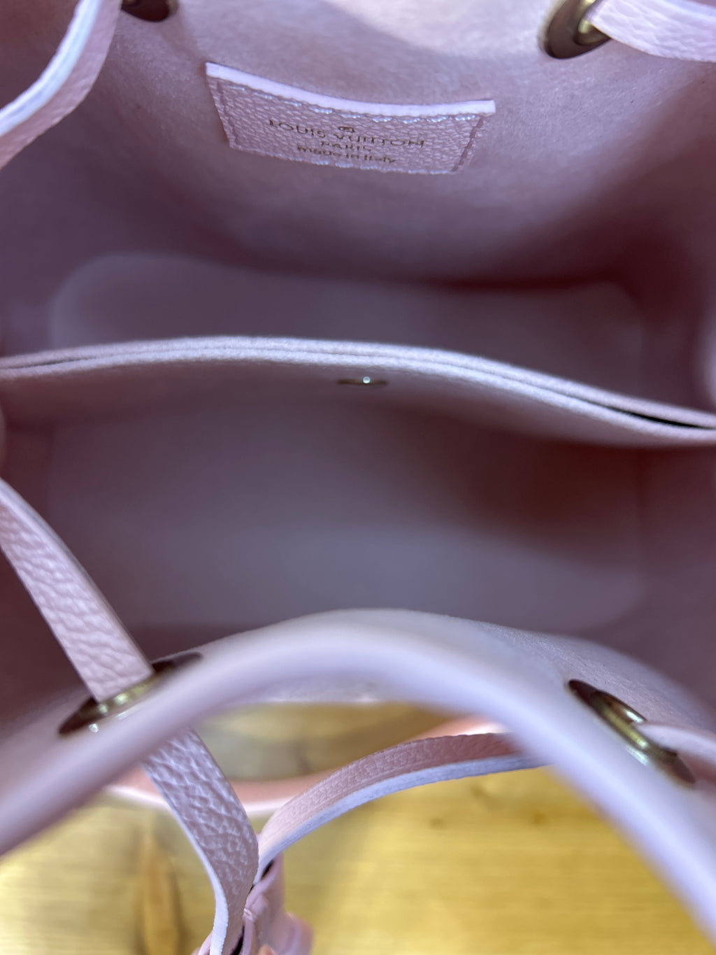 Louis Vuitton Neo Noè BB