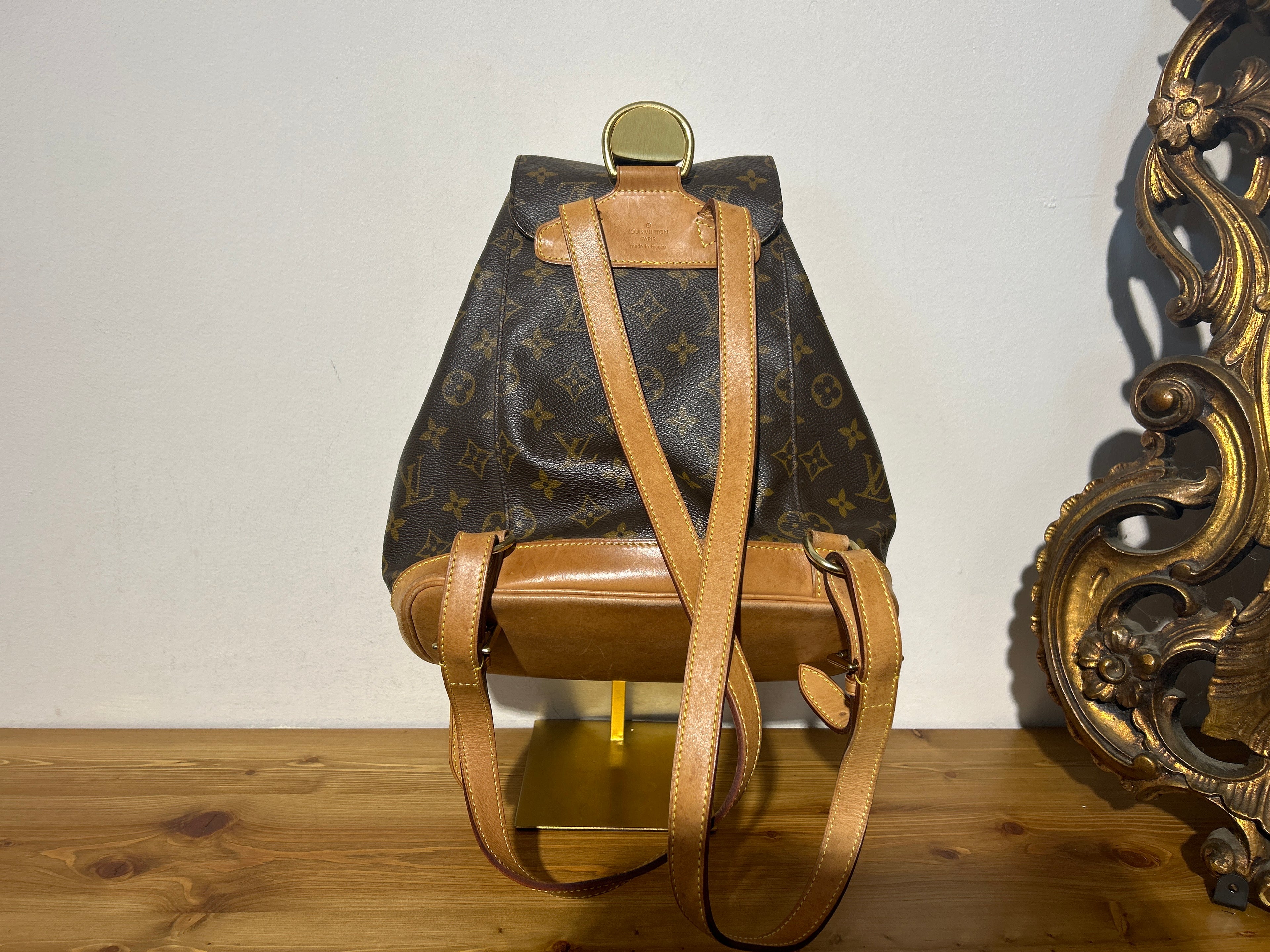 Louis Vuitton Montsouris MM