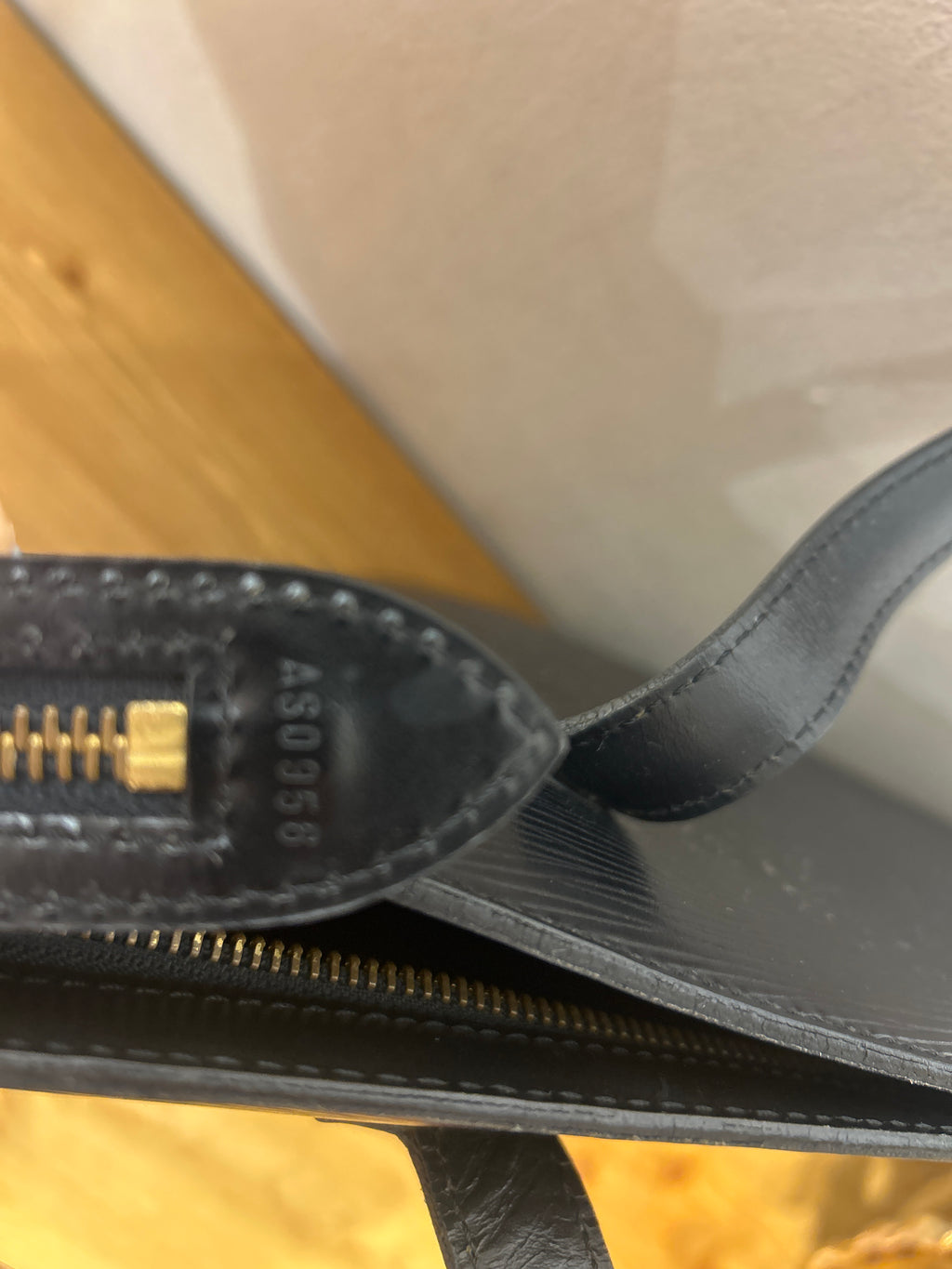 Louis Vuitton Epi Saint Jacques Shopping