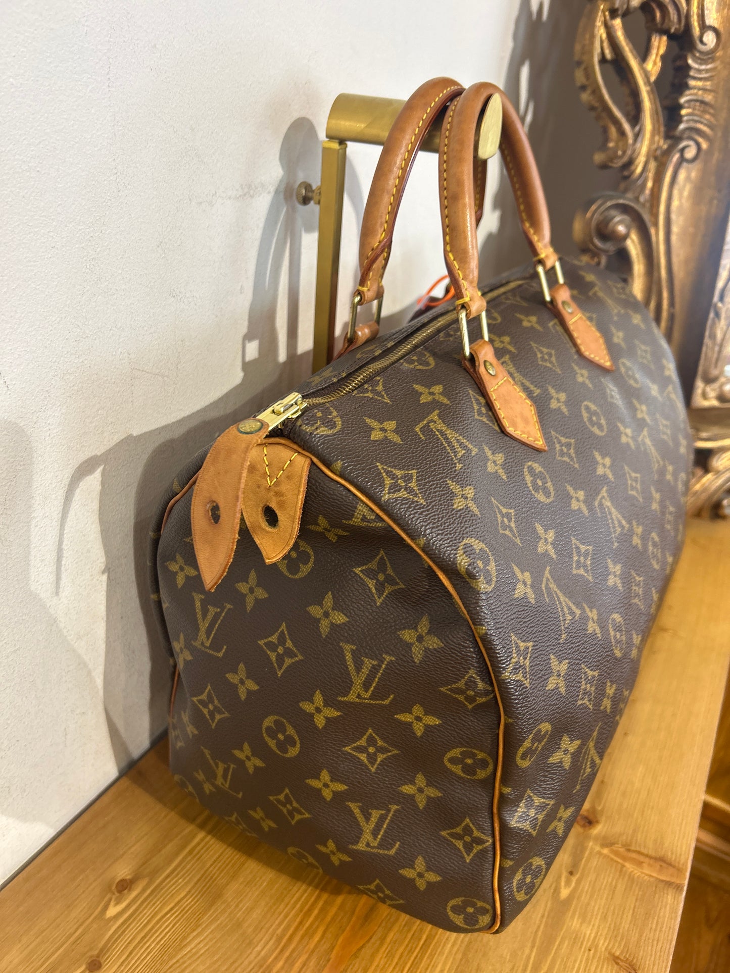 Louis Vuitton Speedy 35