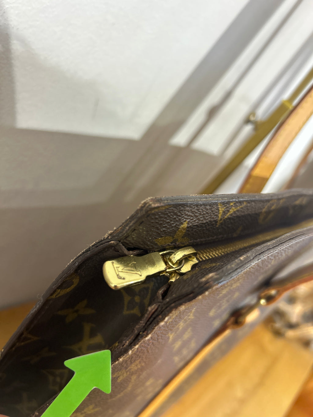 Louis Vuitton Babylone