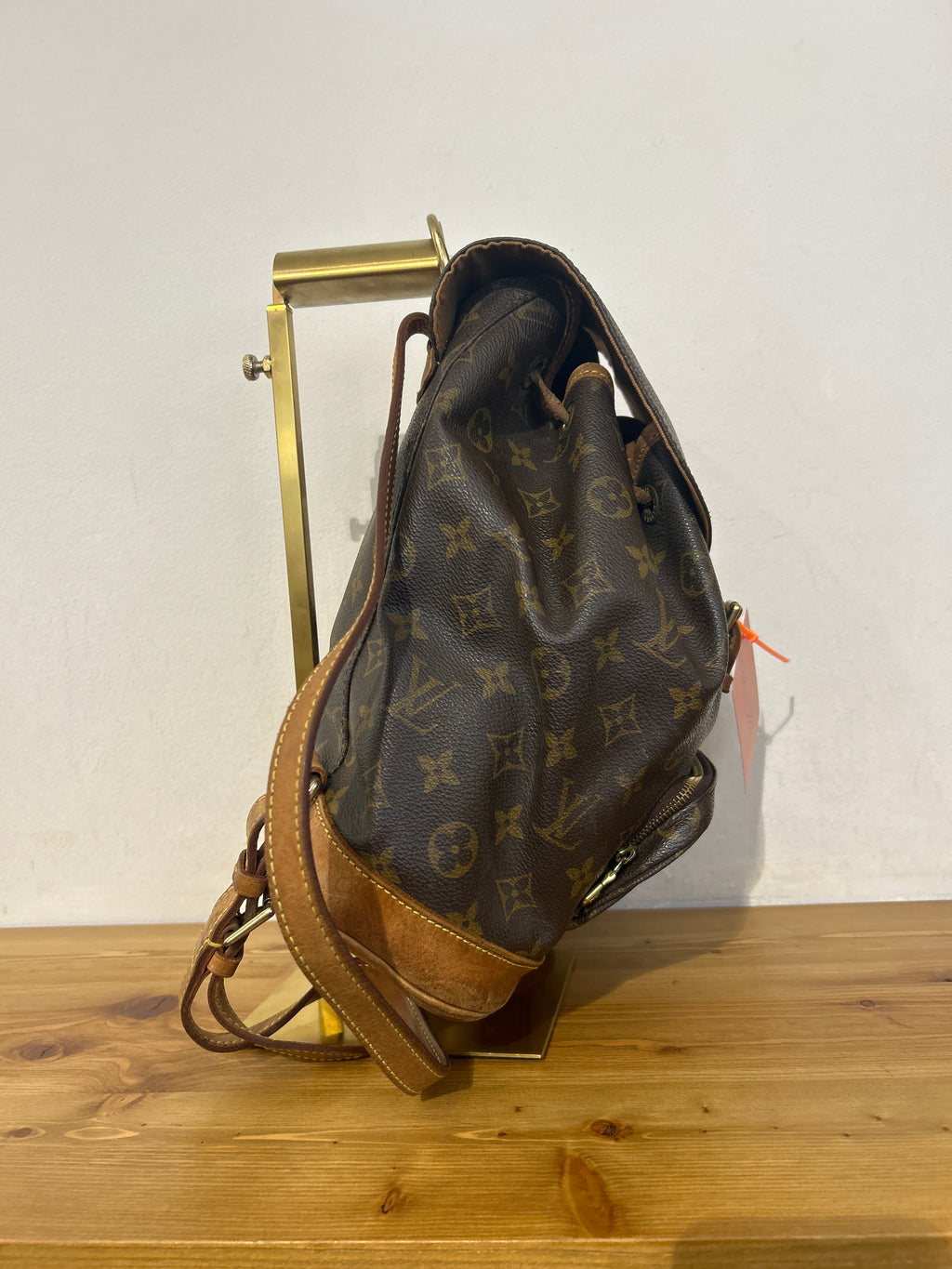 Louis Vuitton Montsouris MM