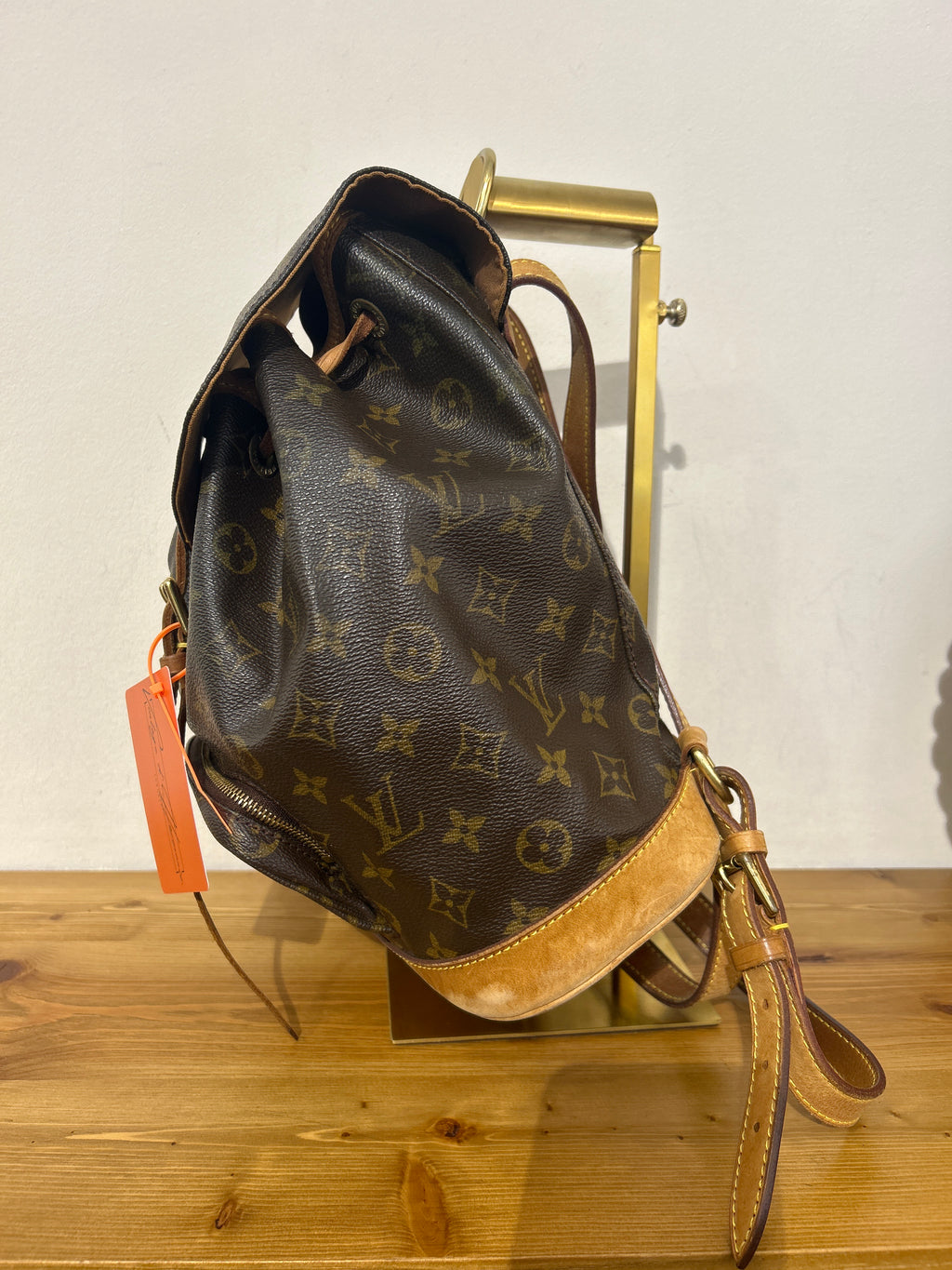 Louis Vuitton Montsouris MM