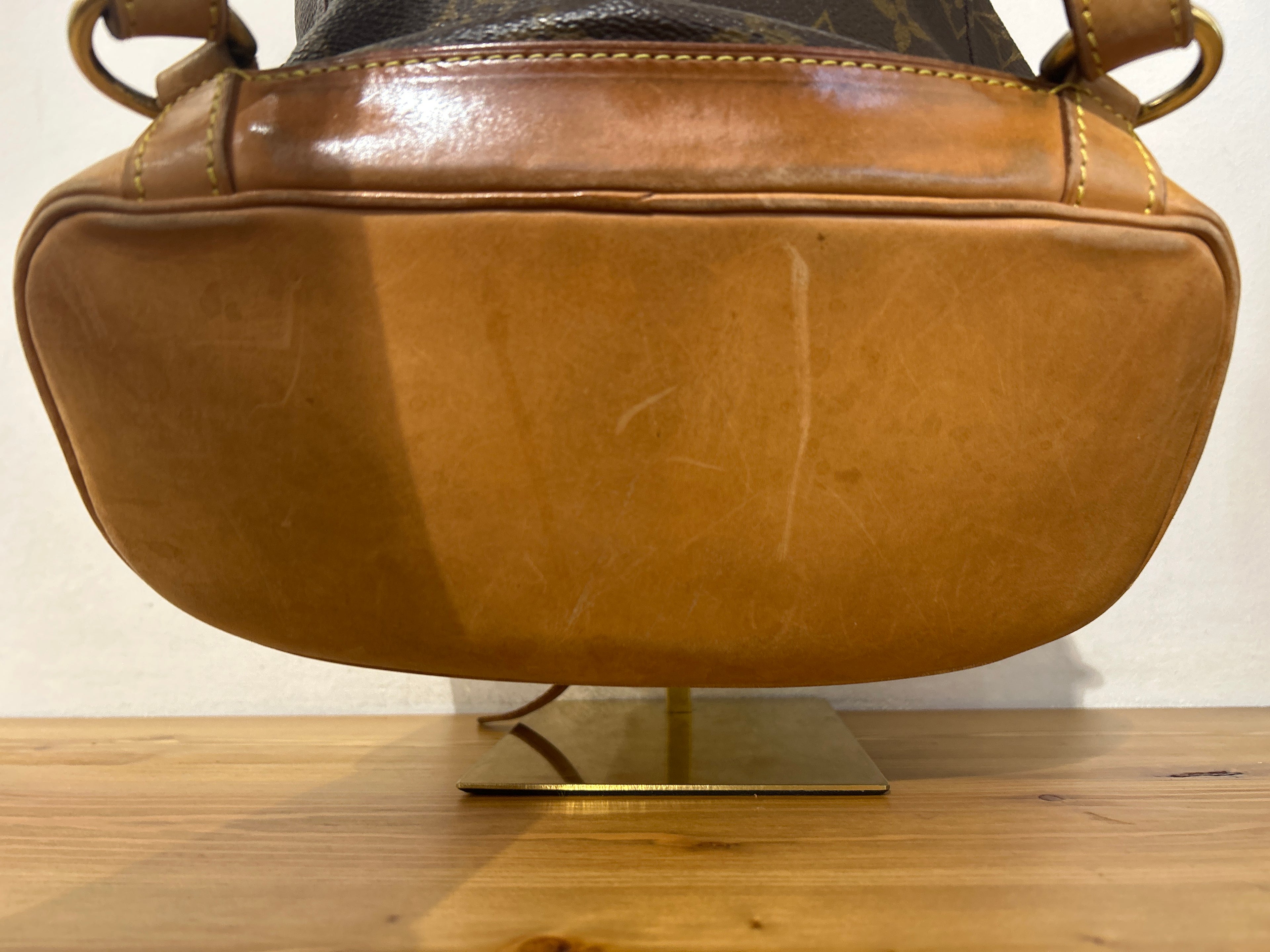 Louis Vuitton Montsouris MM