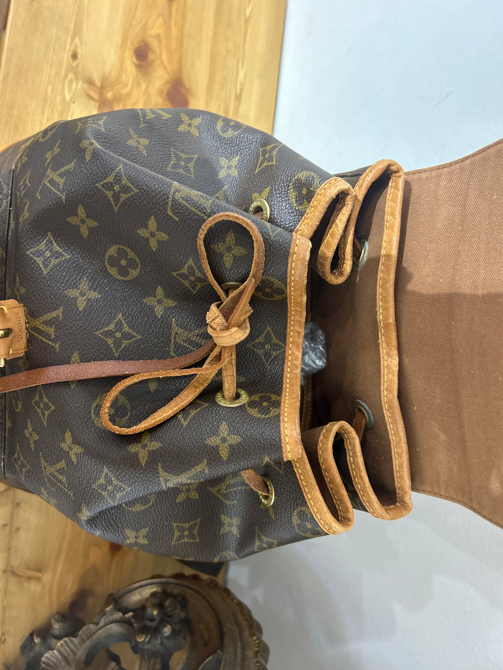 Louis Vuitton Montsouris GM