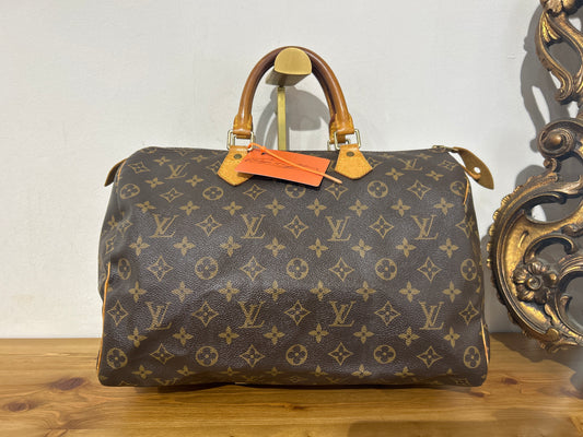 Louis Vuitton Speedy 35