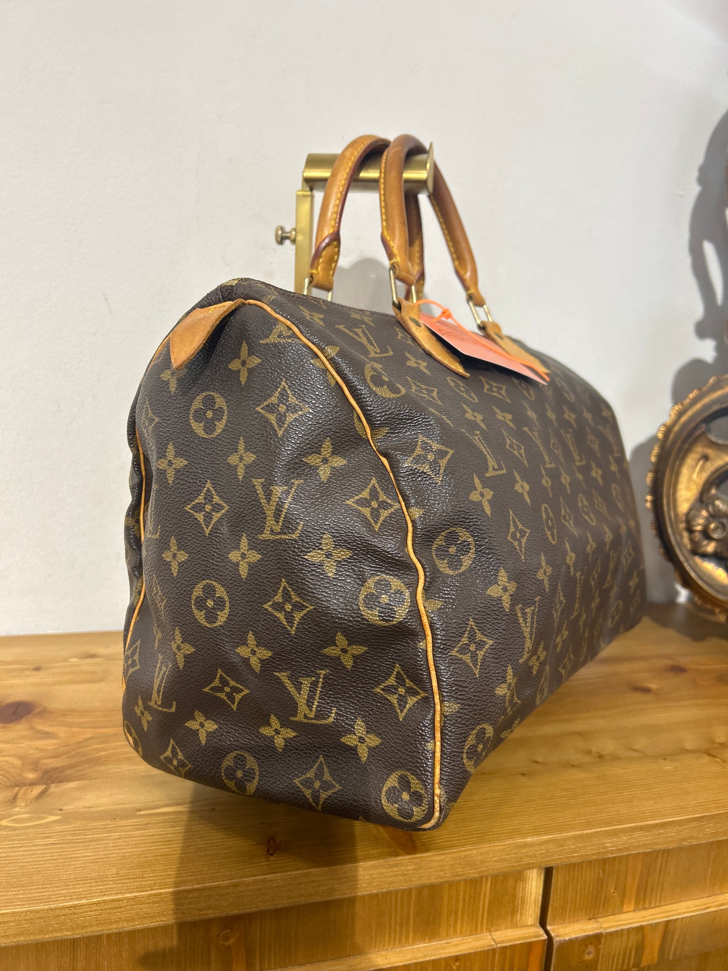 Louis Vuitton Speedy 35