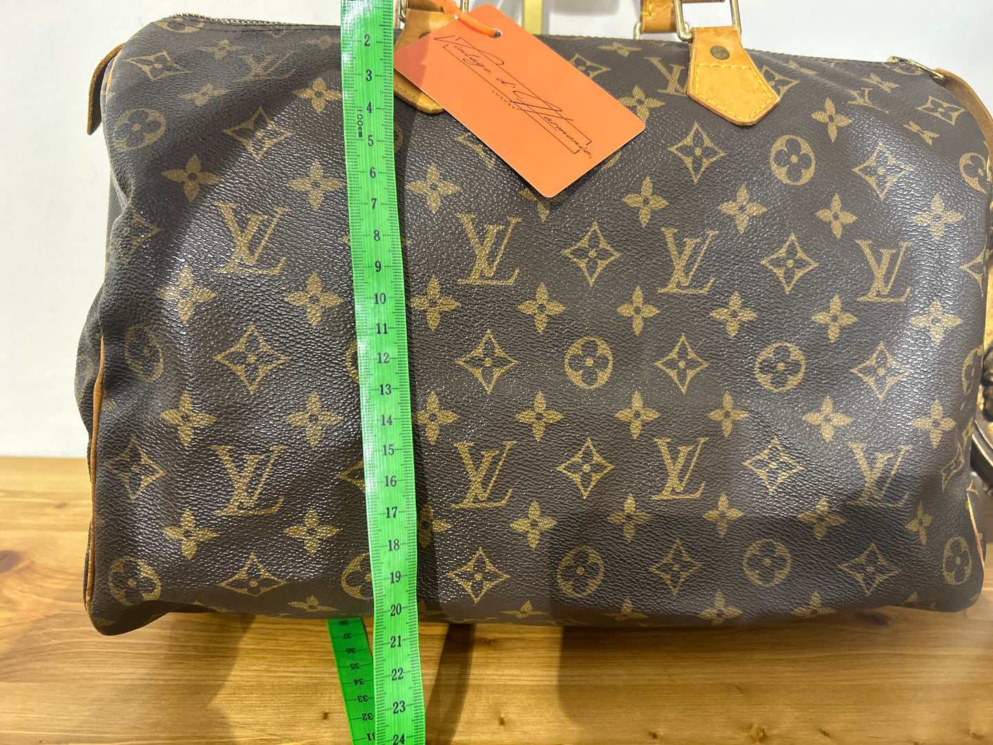 Louis Vuitton Speedy 35