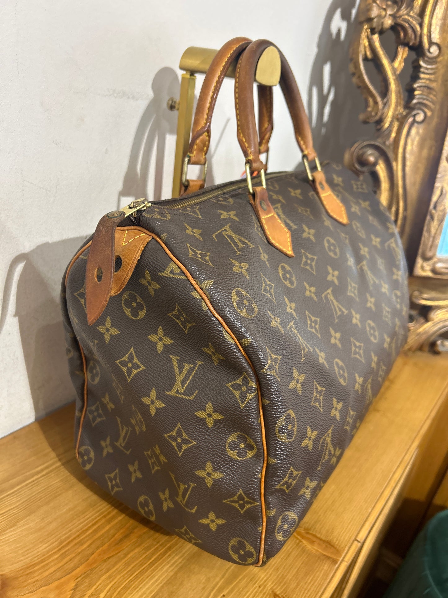 Louis Vuitton Speedy 35