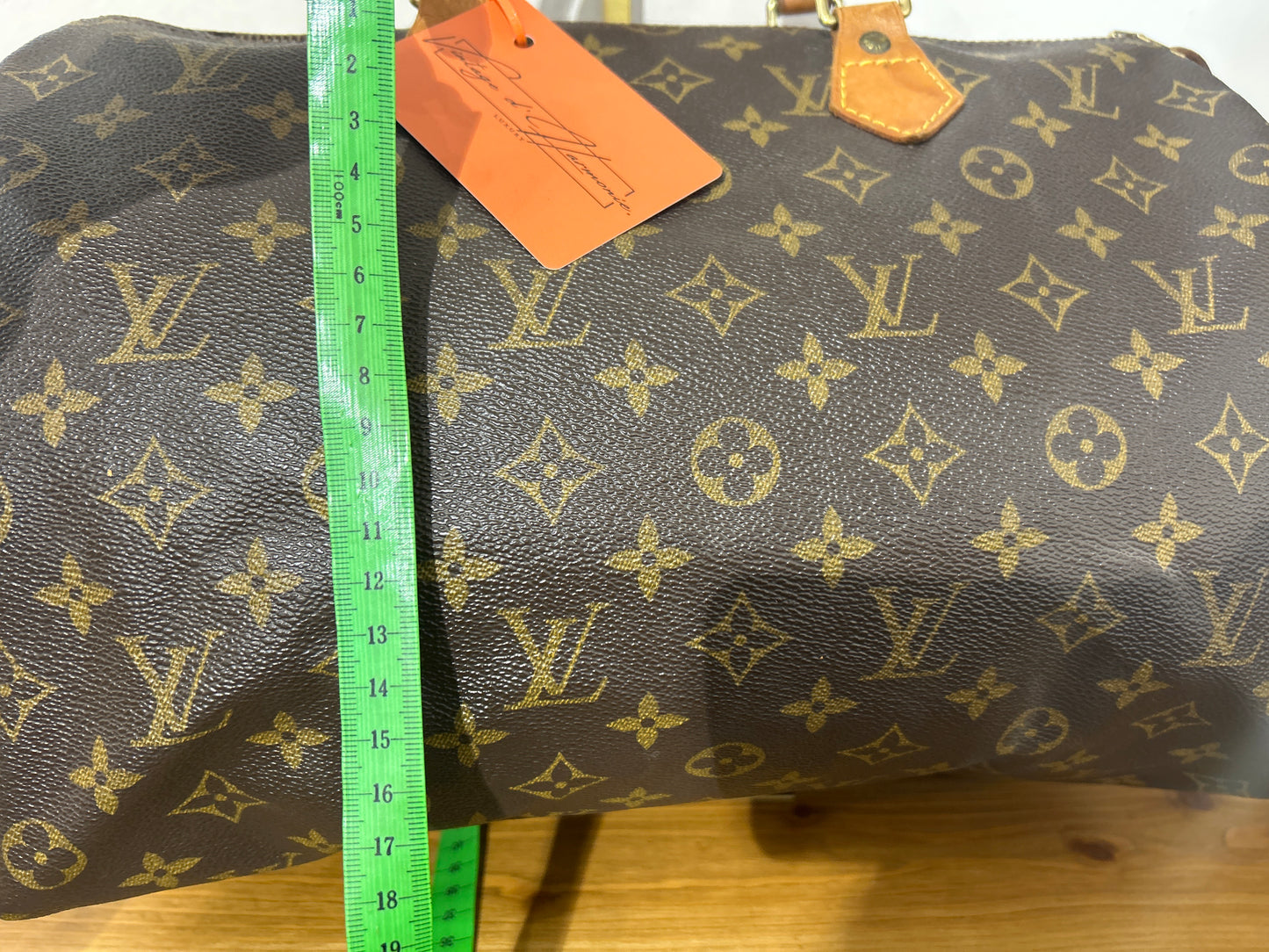 Louis Vuitton Speedy 35
